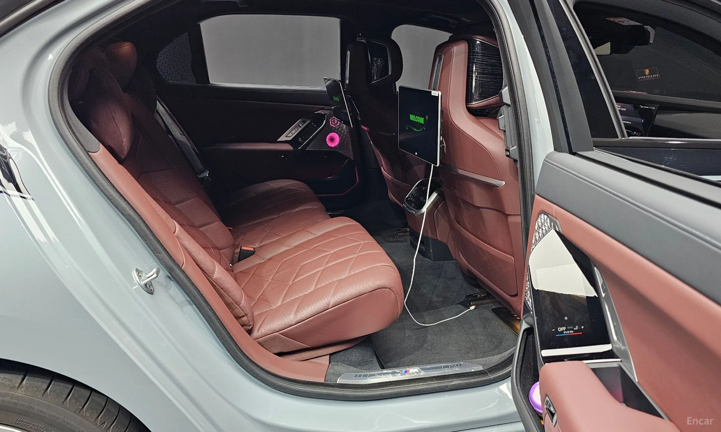 BMW 7 Series (G70) превью 12