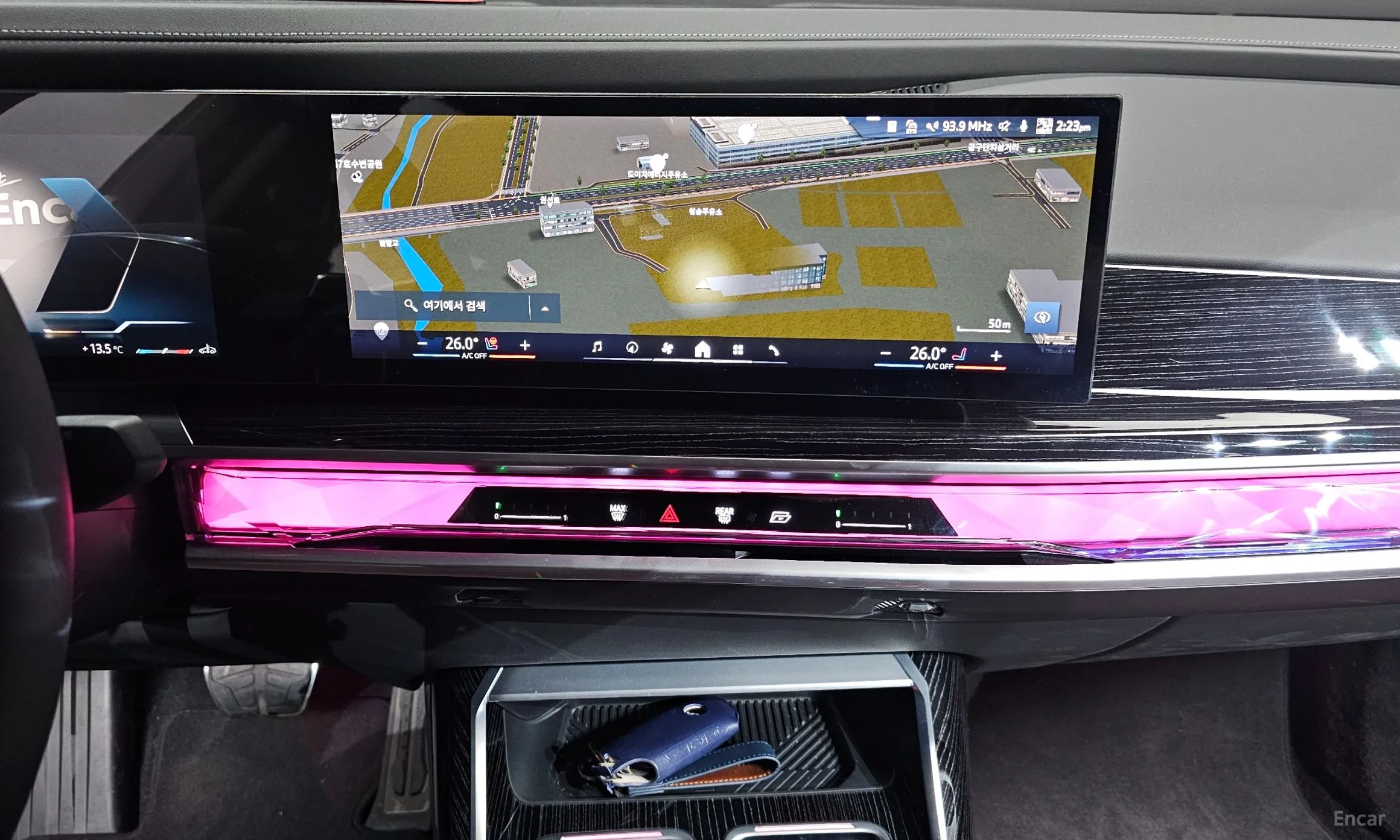 BMW 7 Series (G70) превью 14