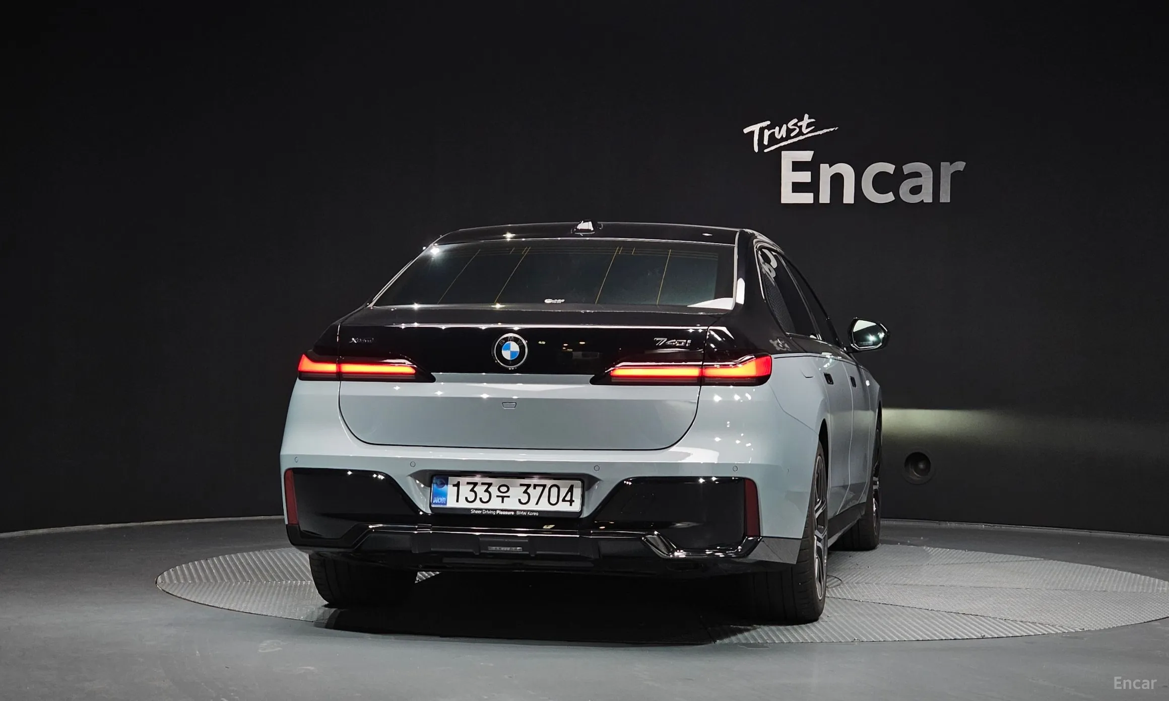 BMW 7 Series (G70) превью 4
