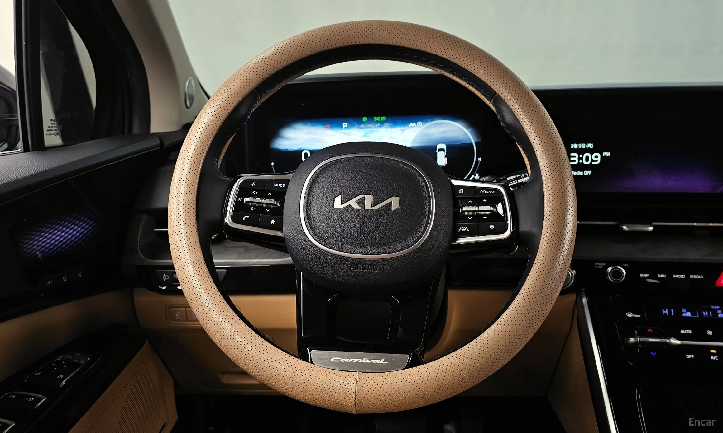 Kia Carnival Gen 4 превью 13