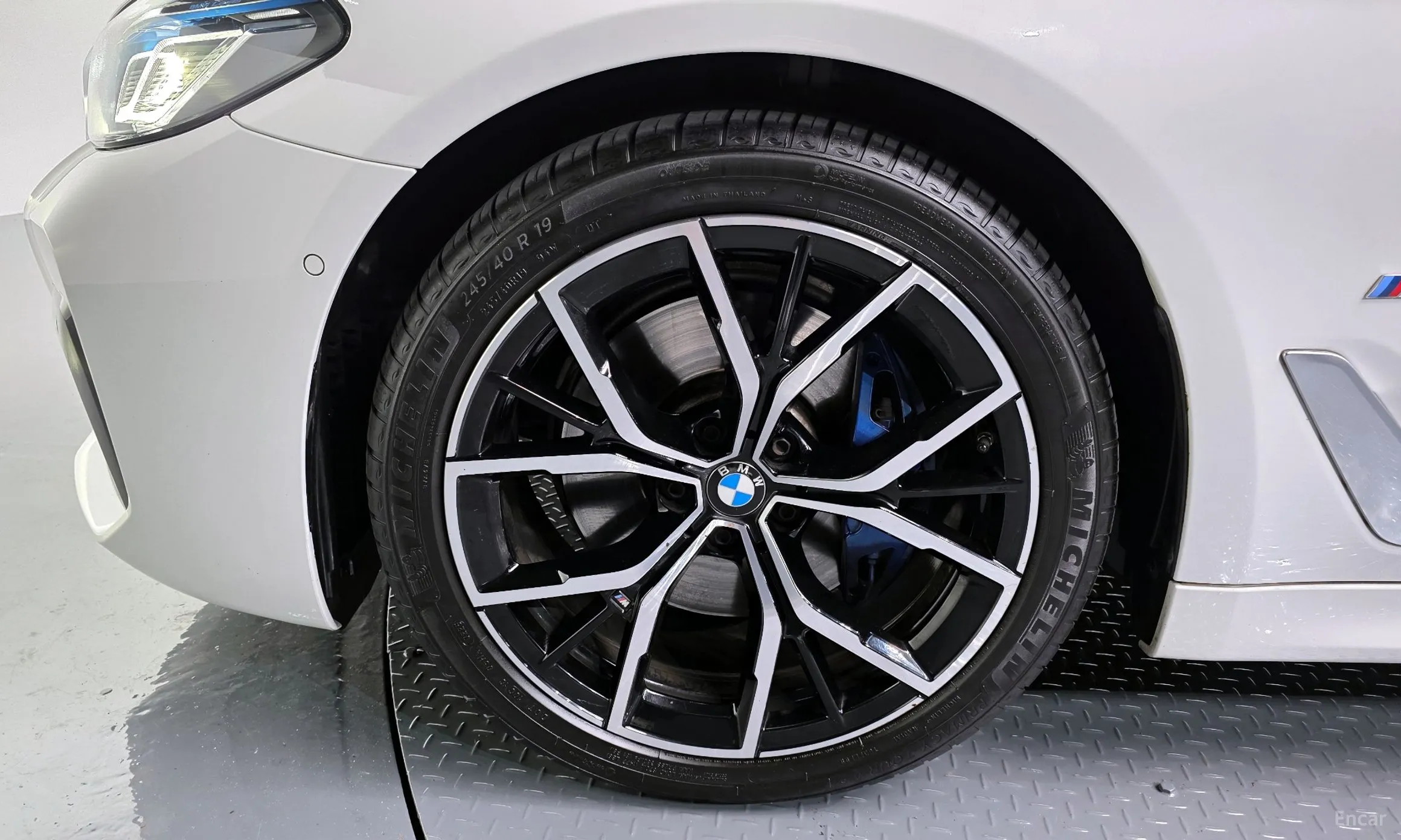 BMW 5 Series (G30) превью 5