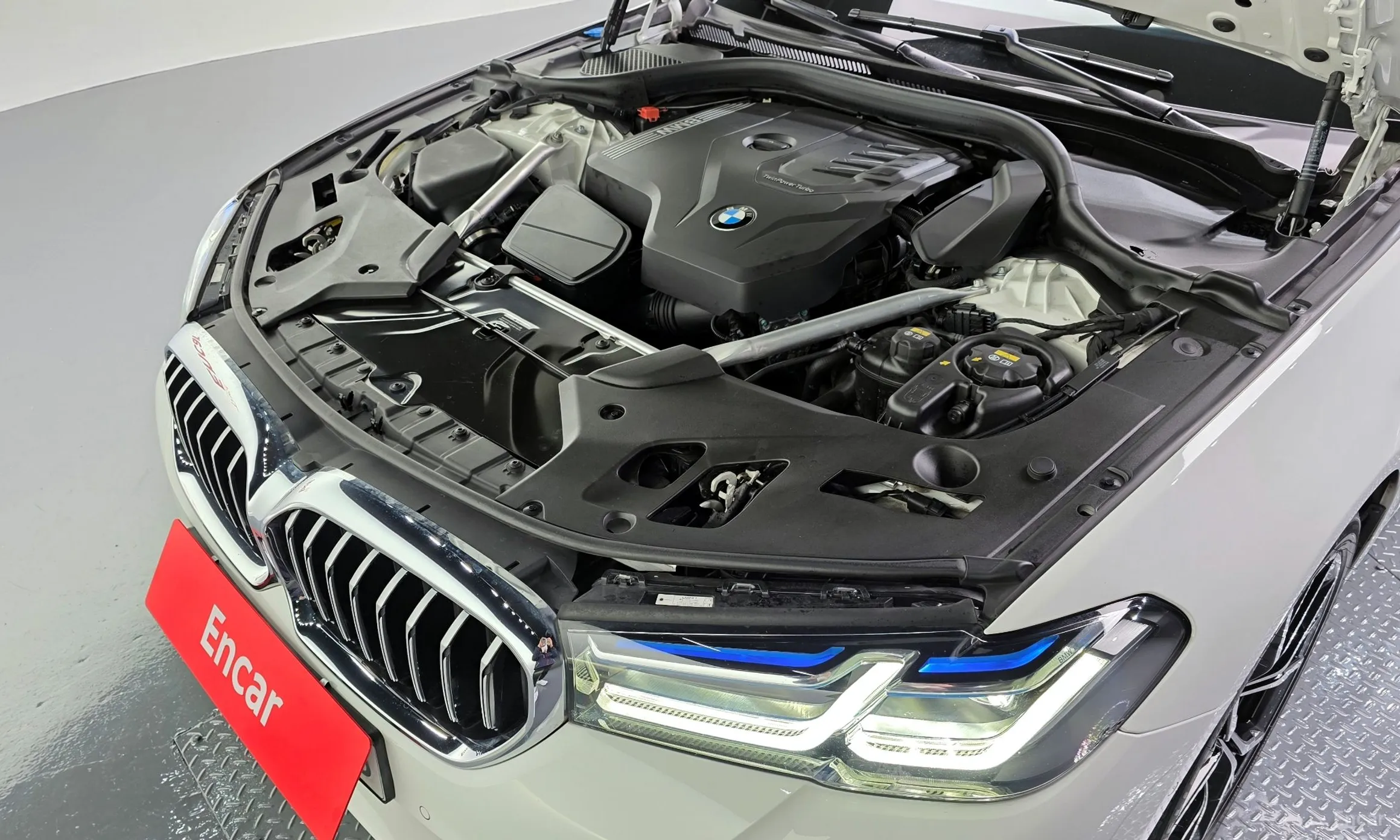 BMW 5 Series (G30) превью 6