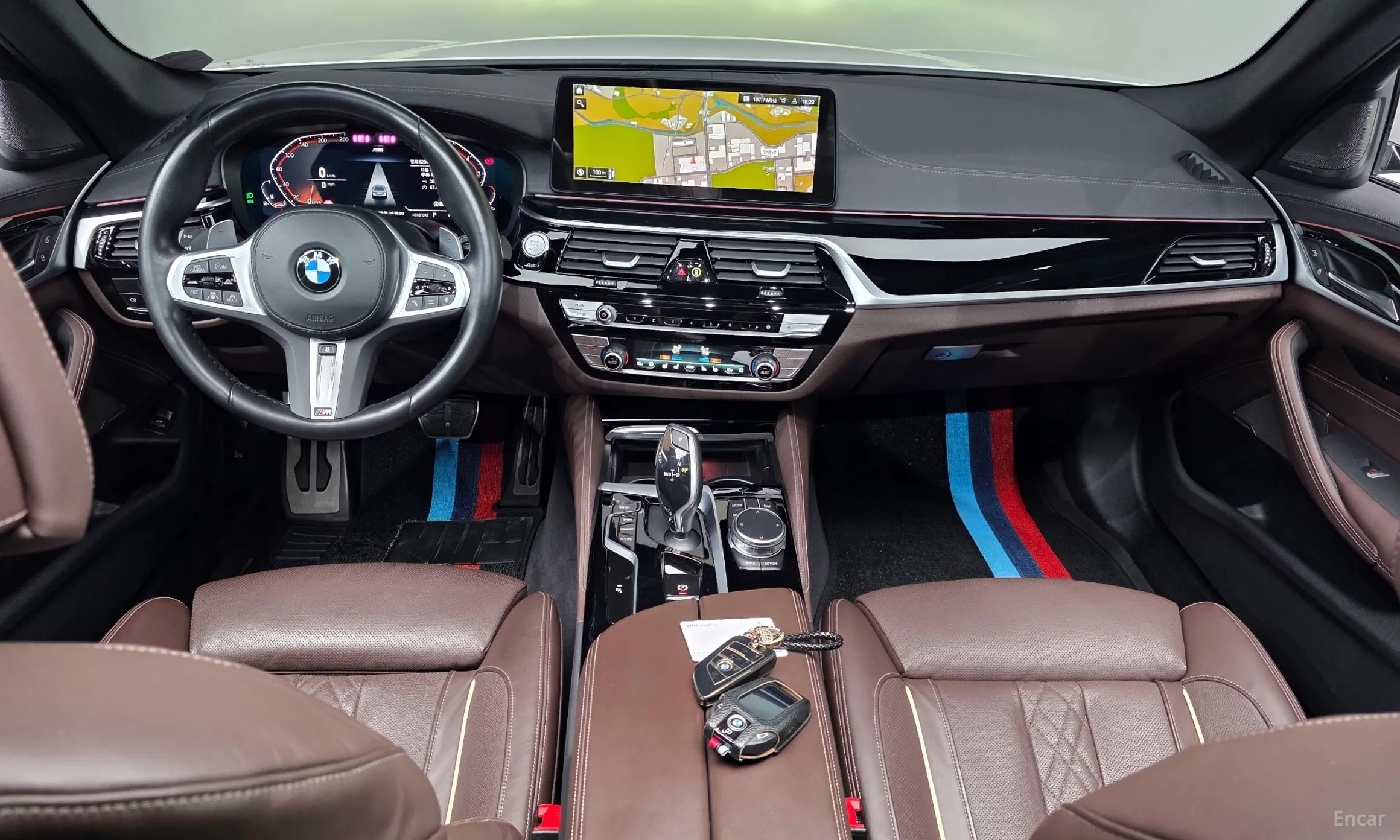 BMW 5 Series (G30) превью 7