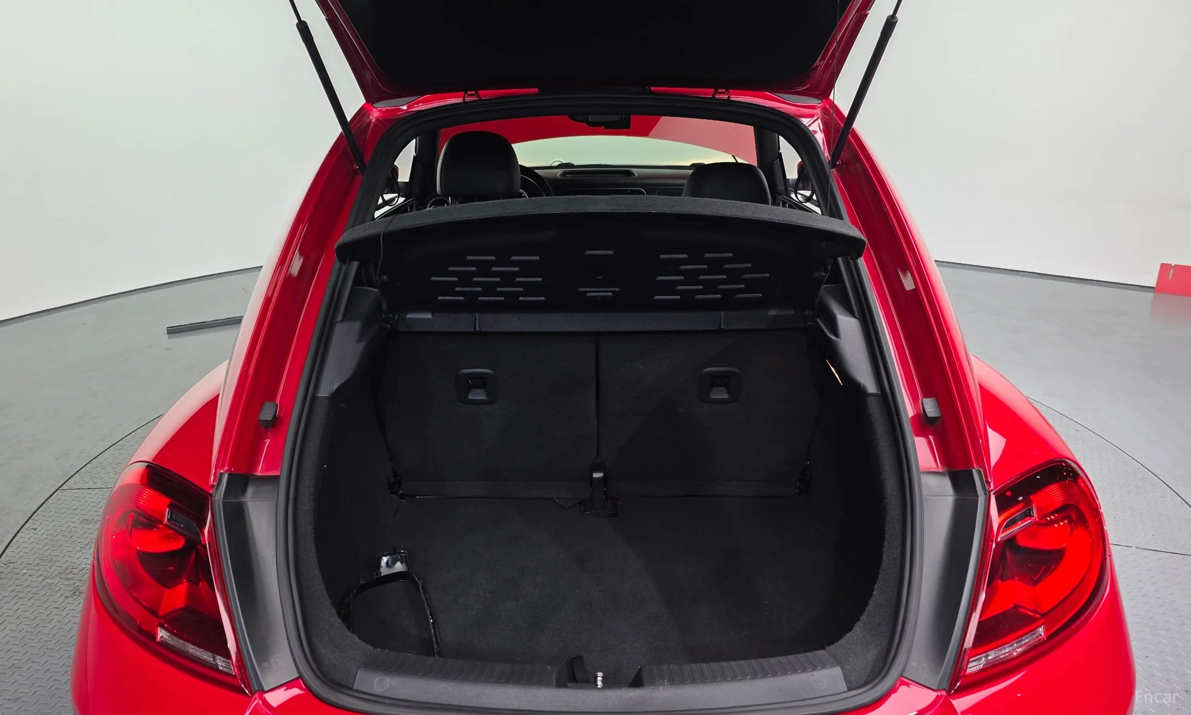 Volkswagen The Beetle превью 20