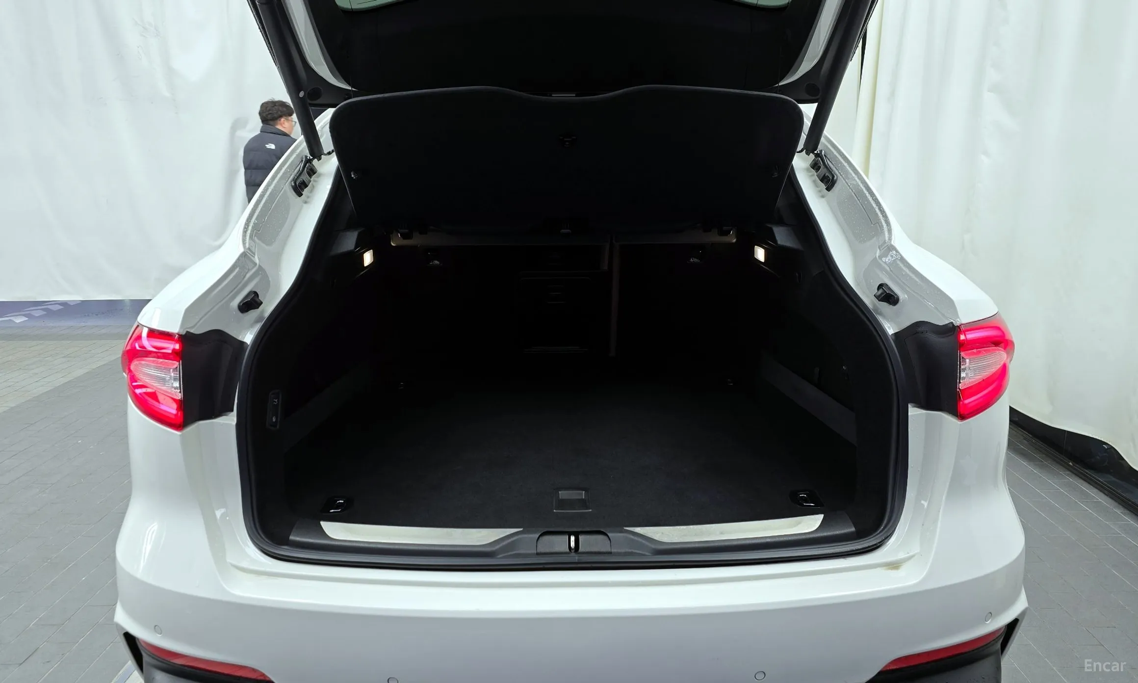 Maserati Levante превью 20
