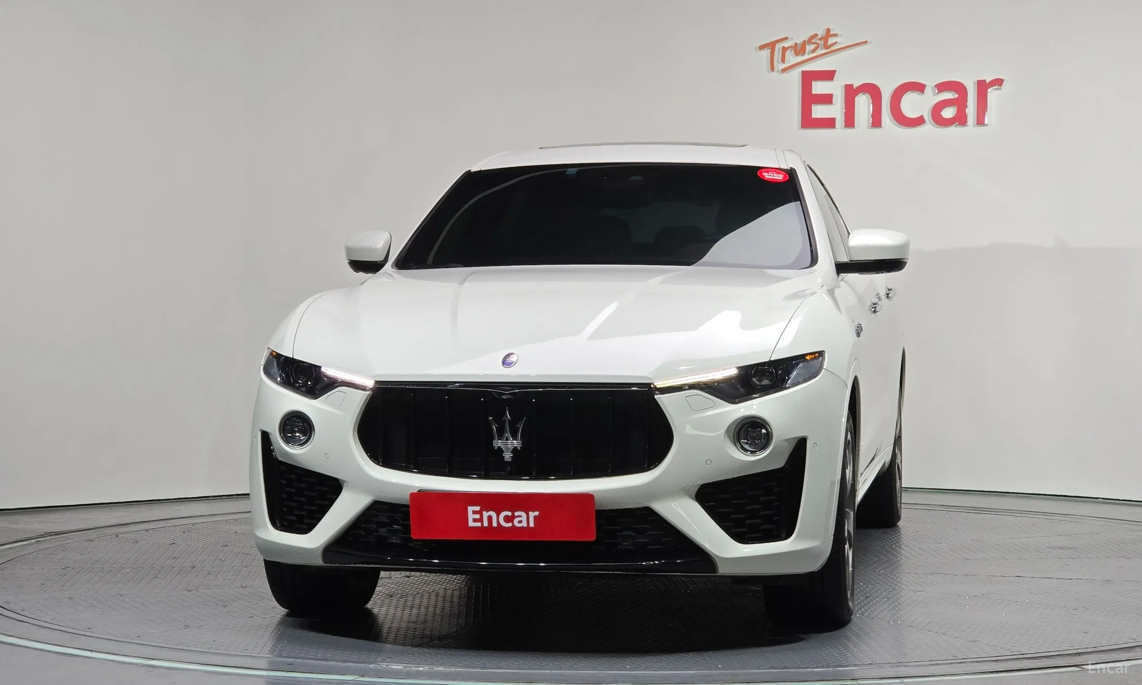 Maserati Levante превью 3