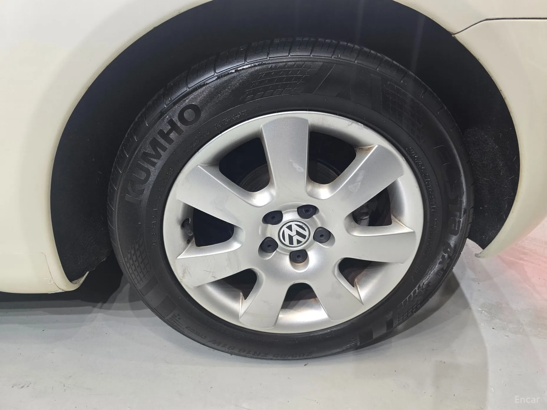 Volkswagen New Beetle превью 11