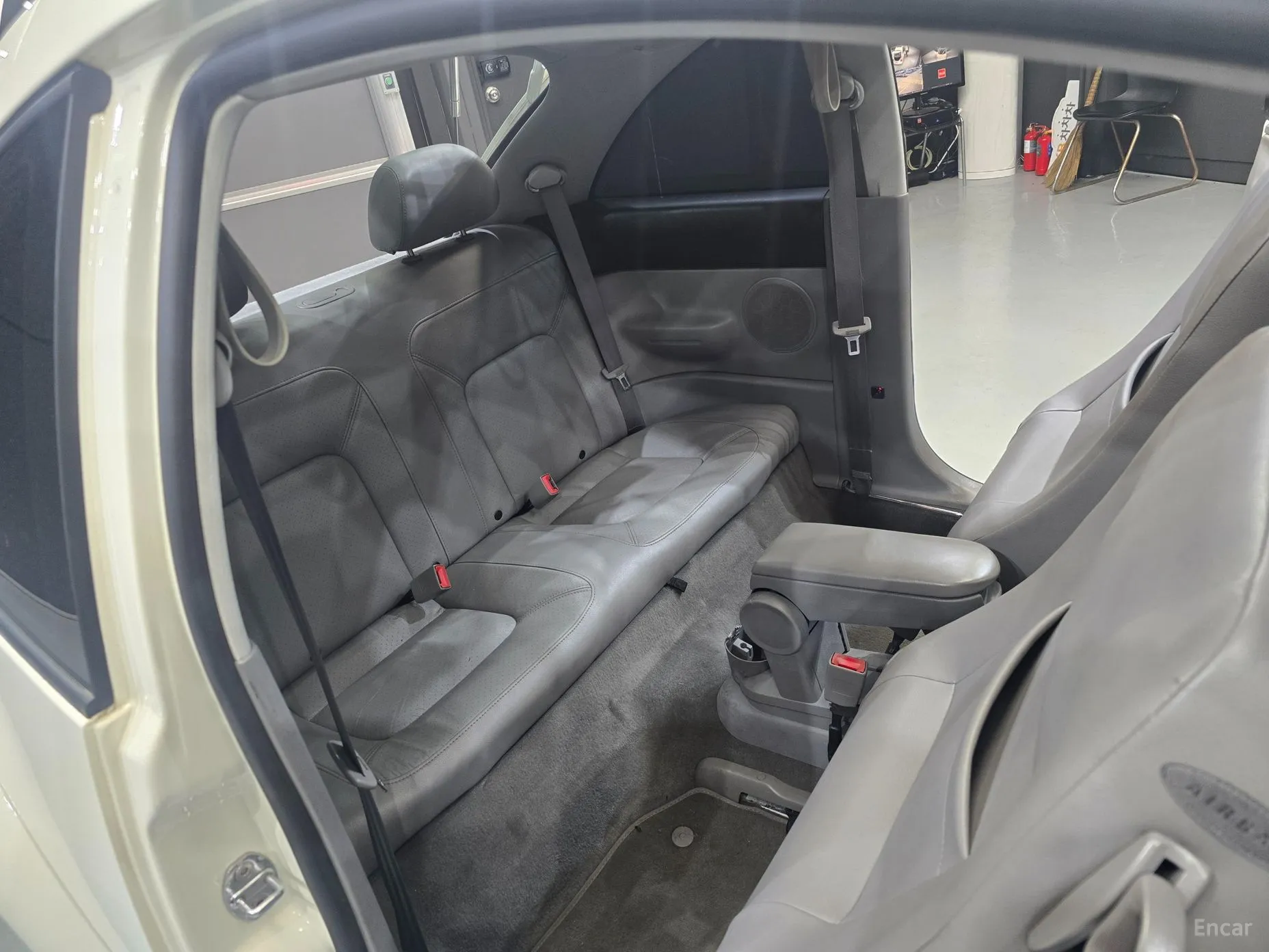 Volkswagen New Beetle превью 15