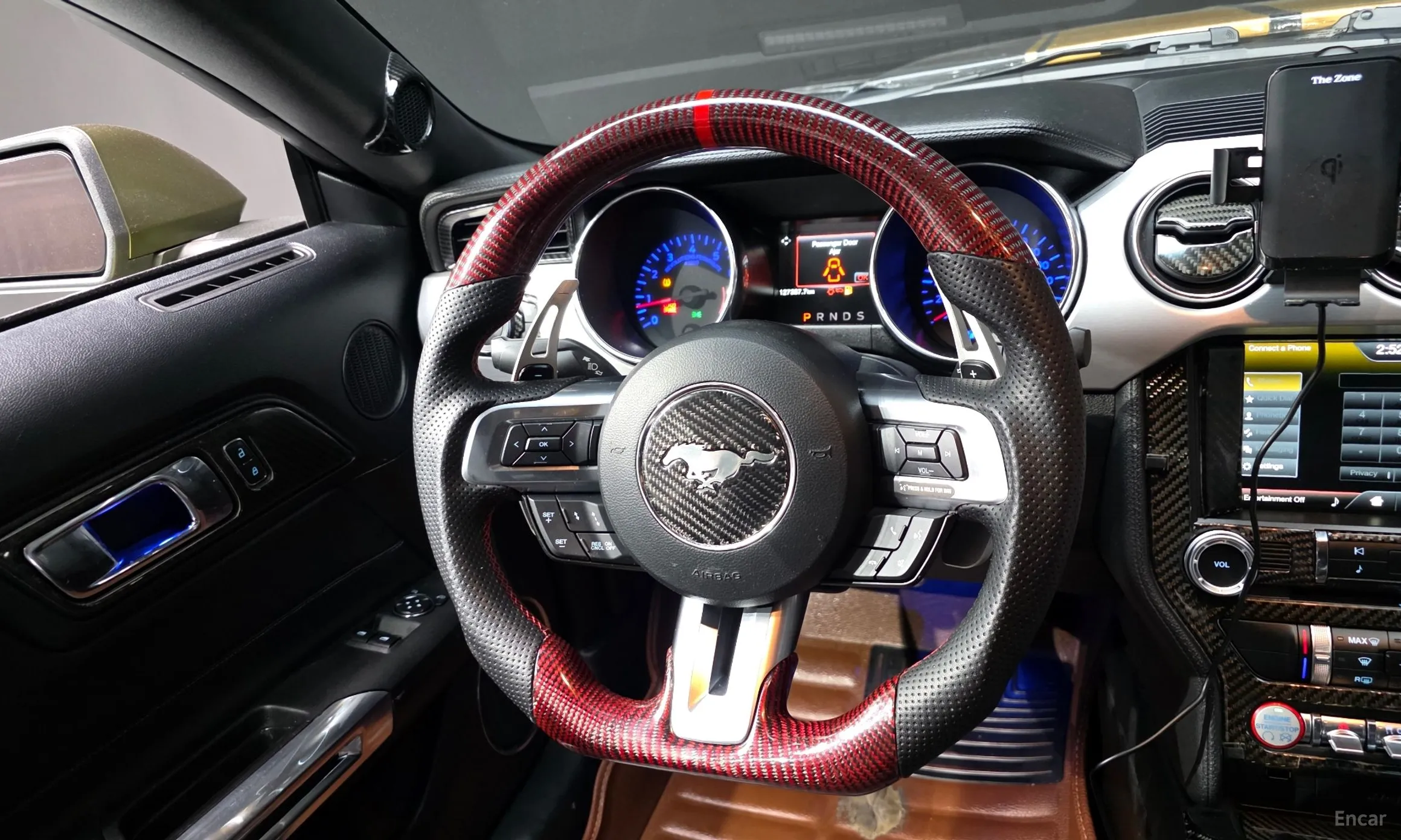 Ford Mustang превью 13