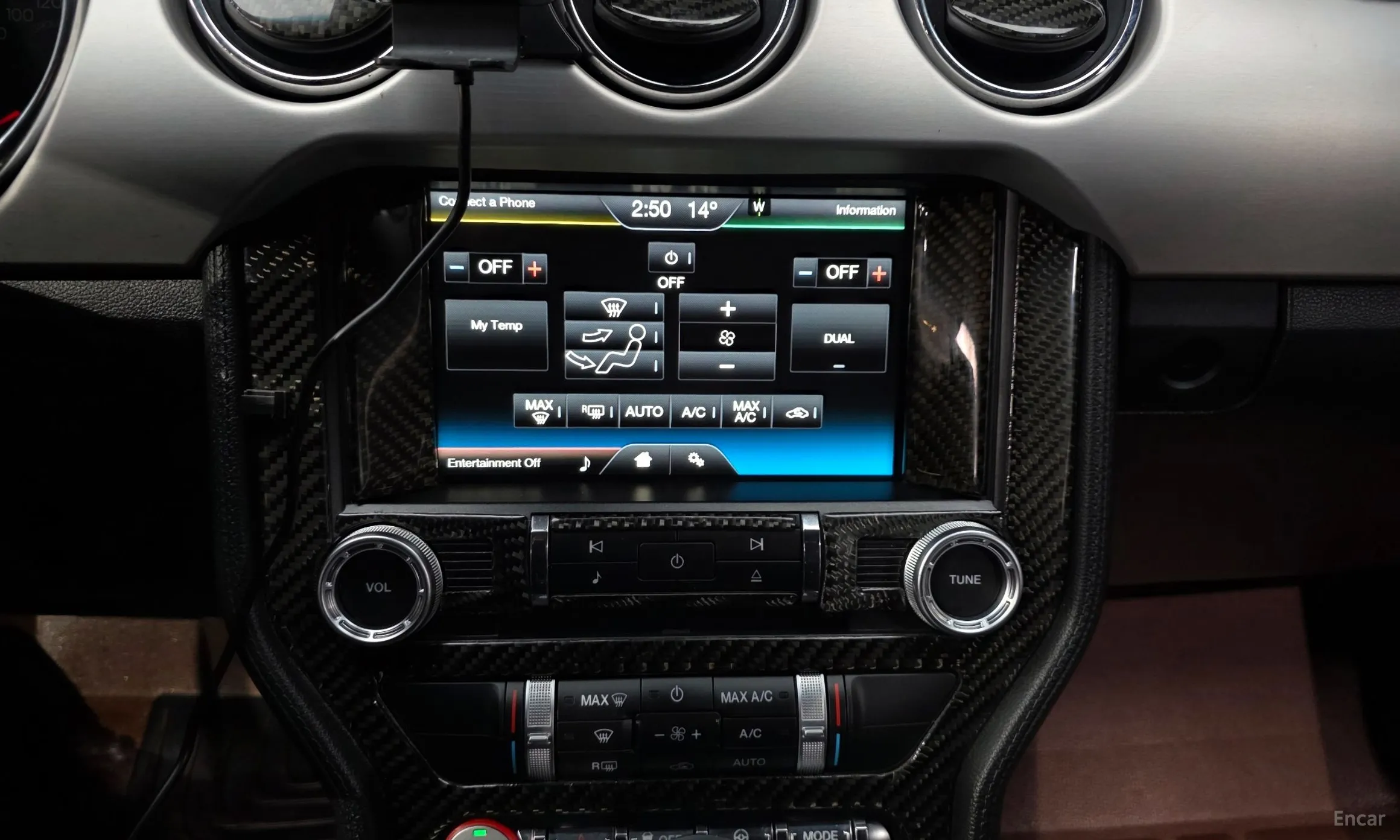 Ford Mustang превью 14