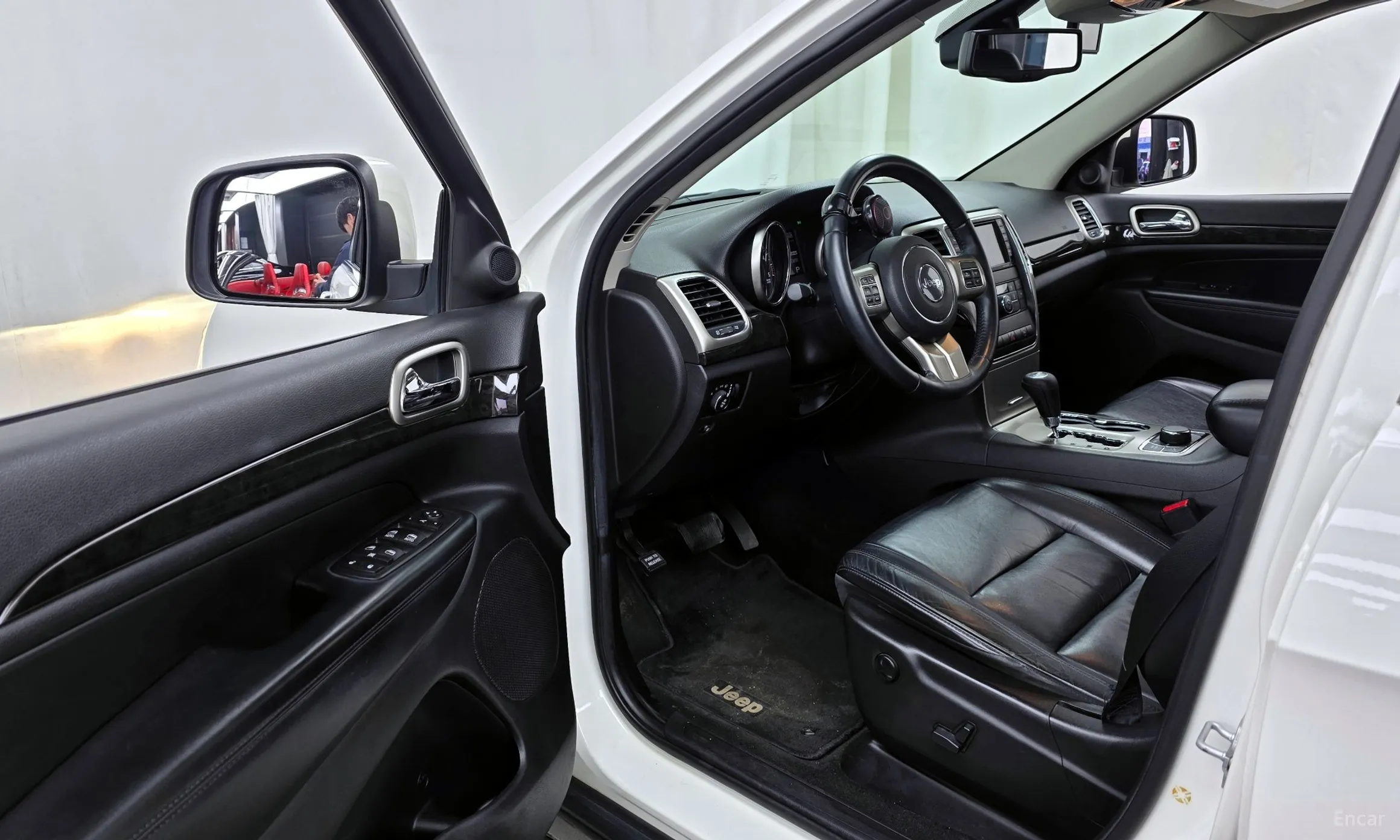 Jeep Grand Cherokee превью 10