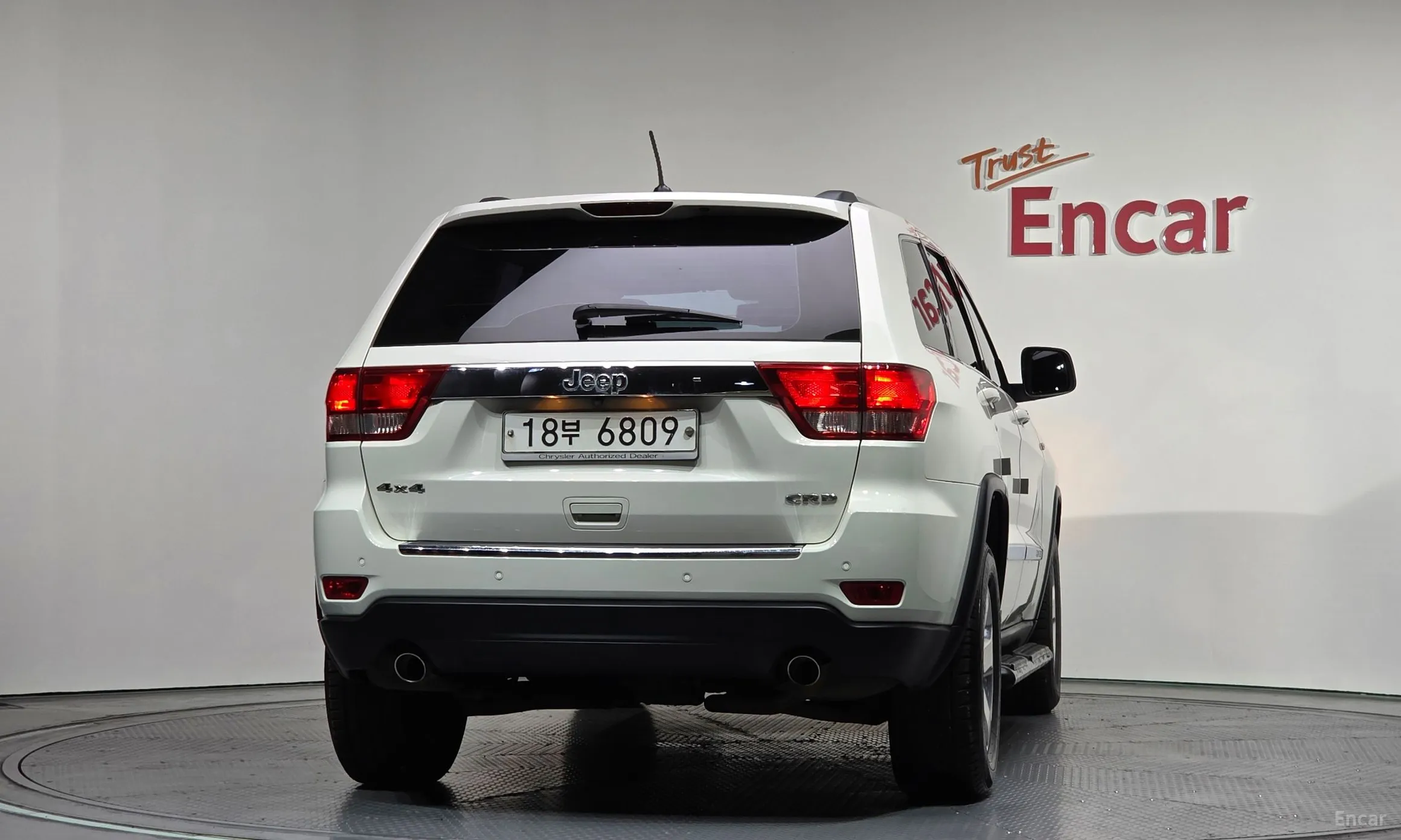 Jeep Grand Cherokee превью 4