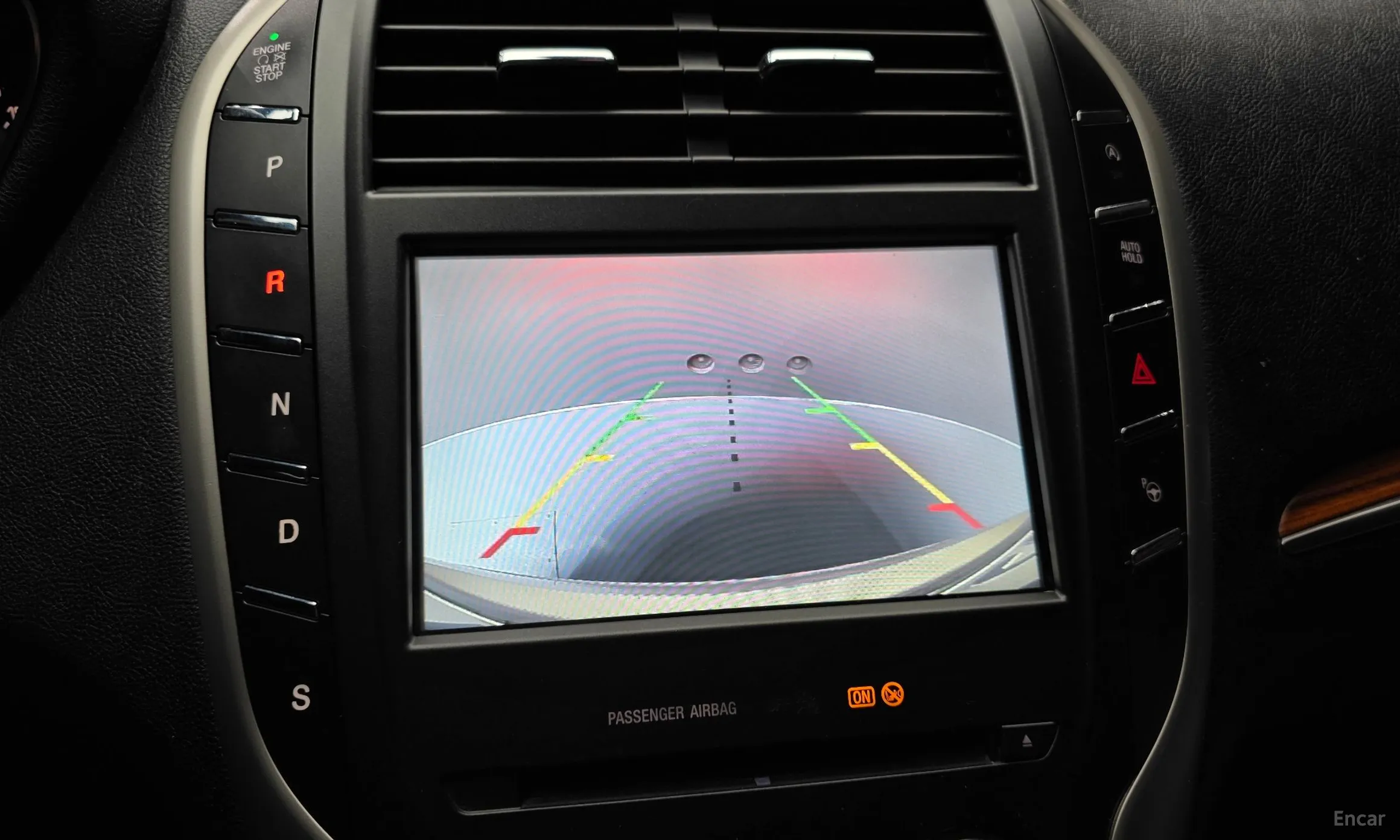 Lincoln MKC превью 15