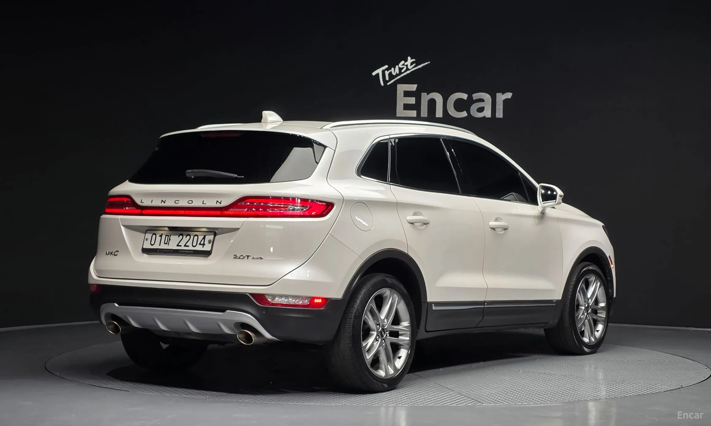 Lincoln MKC превью 2