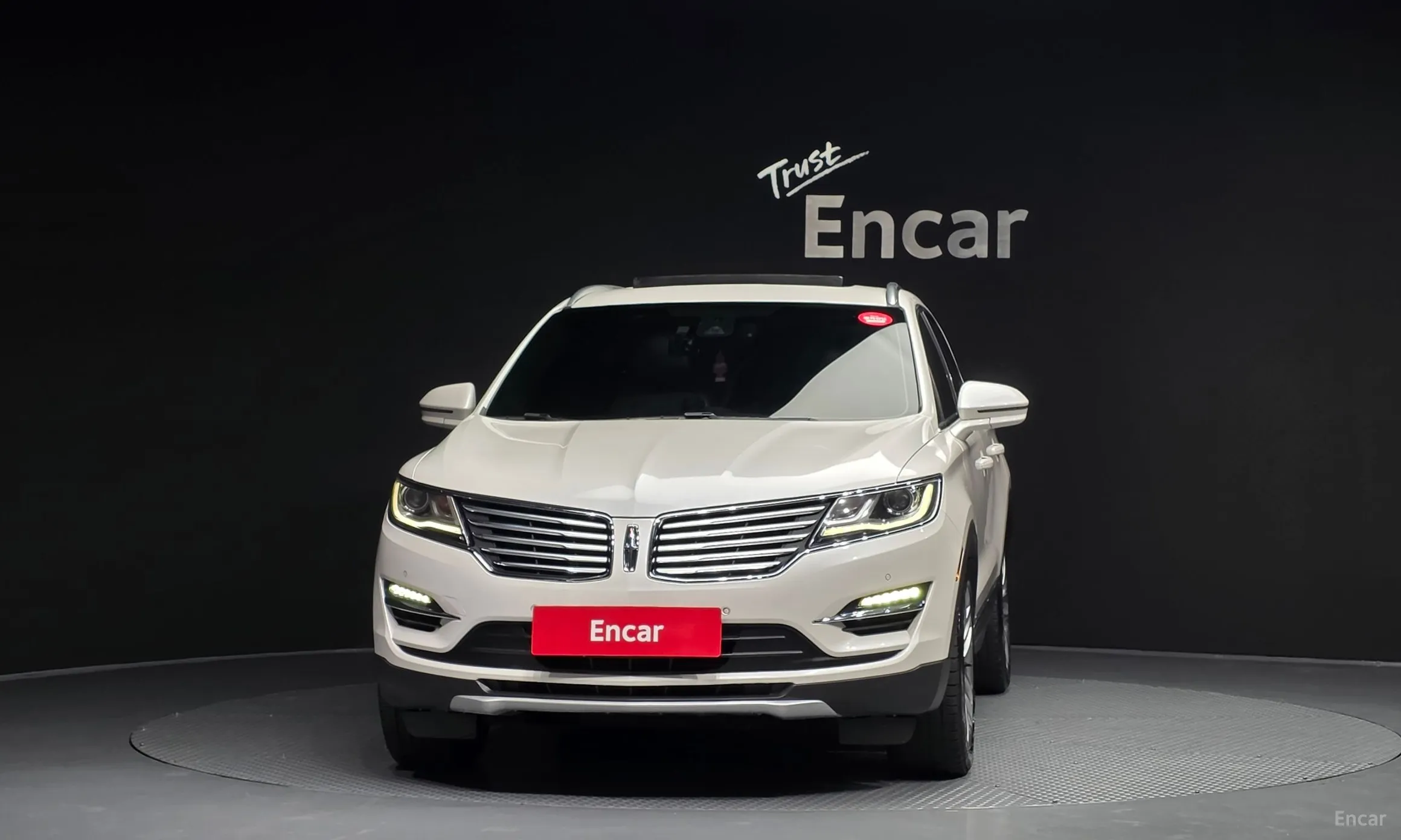 Lincoln MKC превью 3
