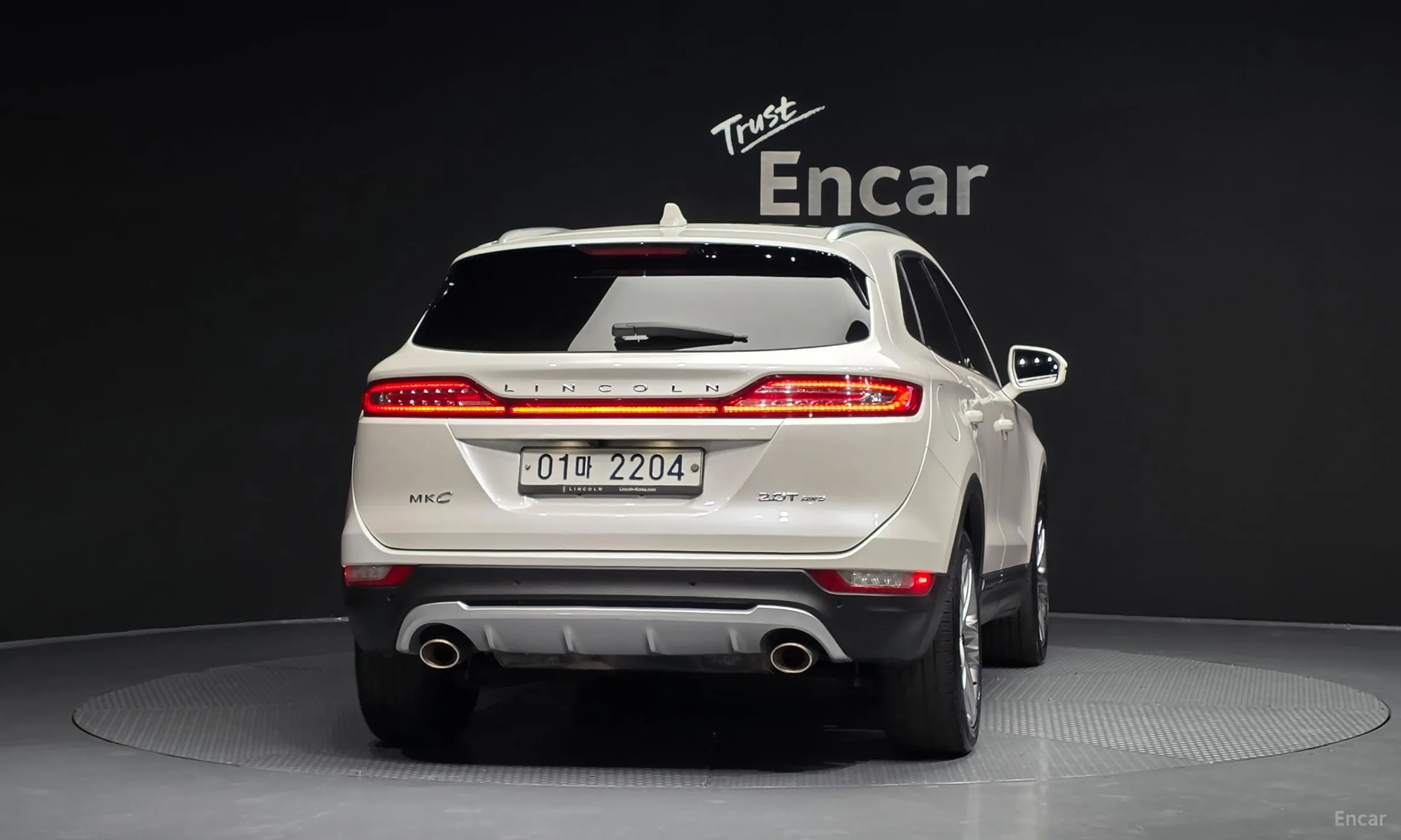 Lincoln MKC превью 4