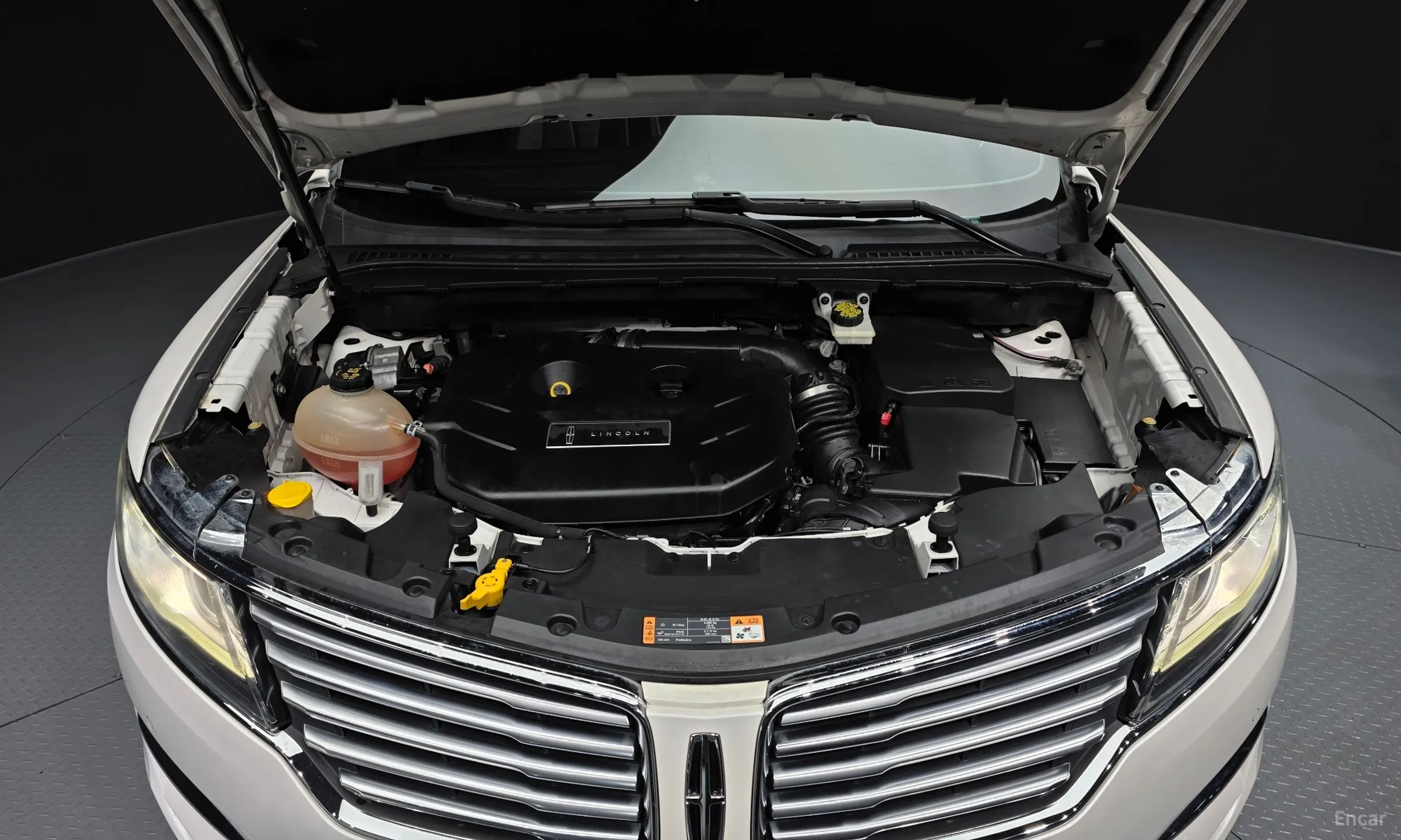 Lincoln MKC превью 6