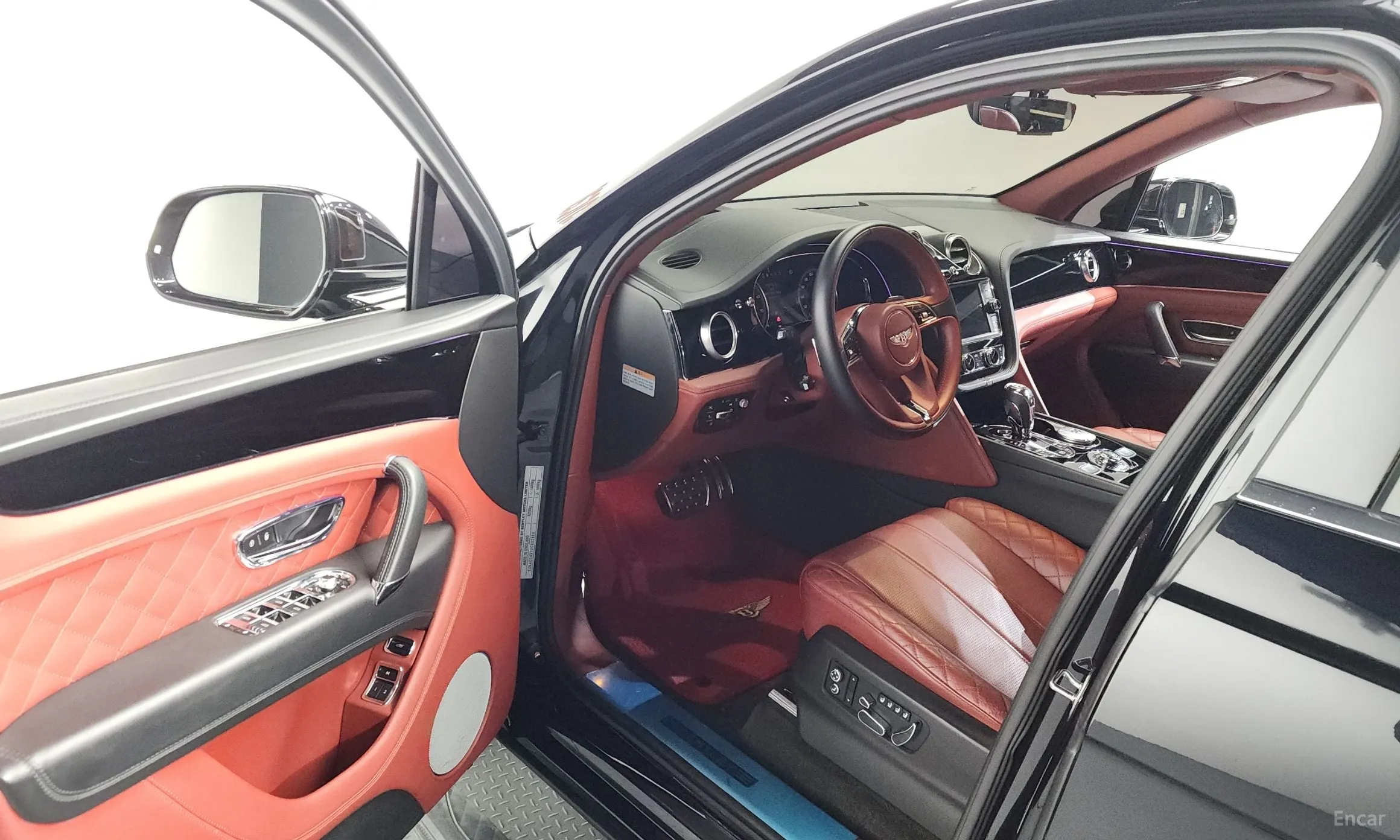 Bentley Bentayga превью 10