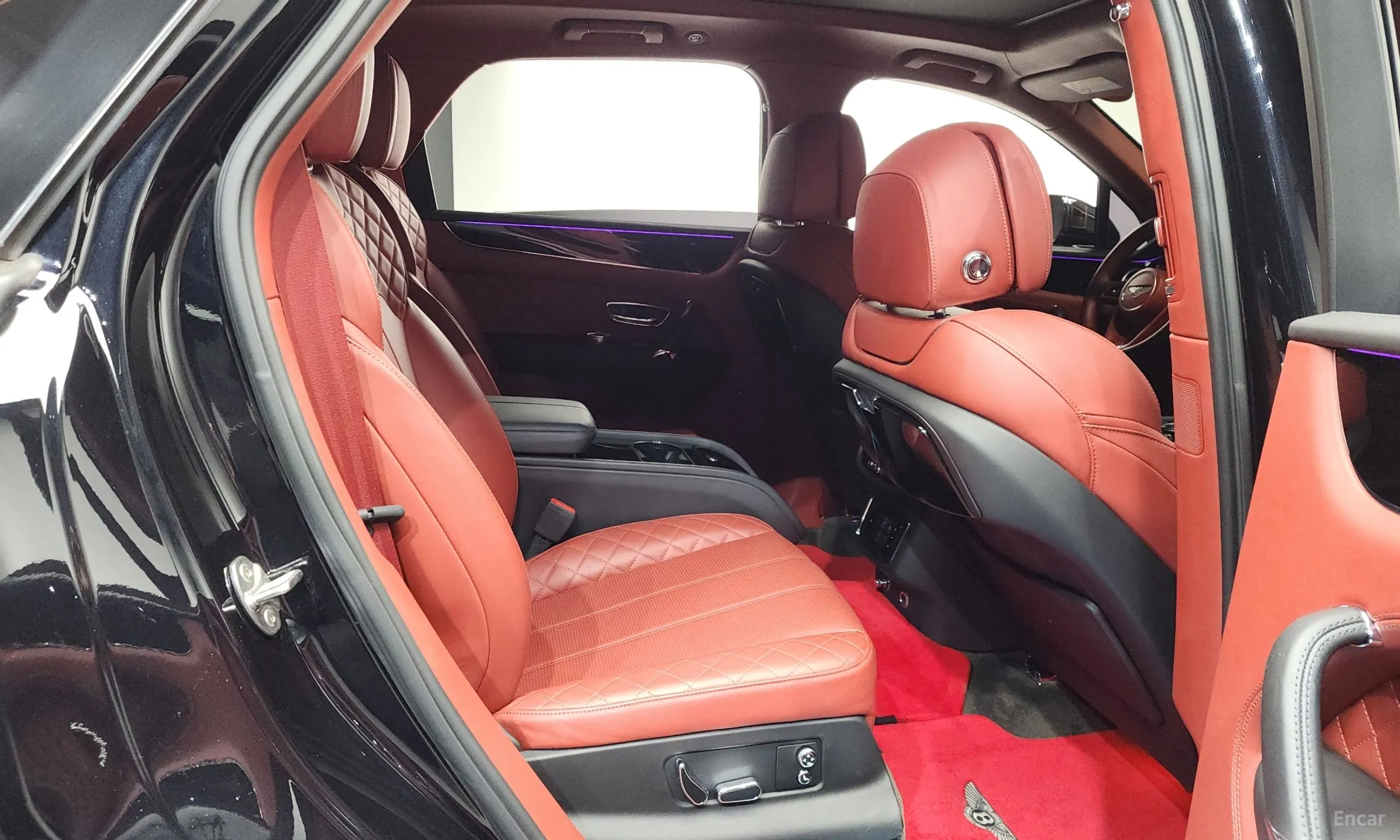 Bentley Bentayga превью 12