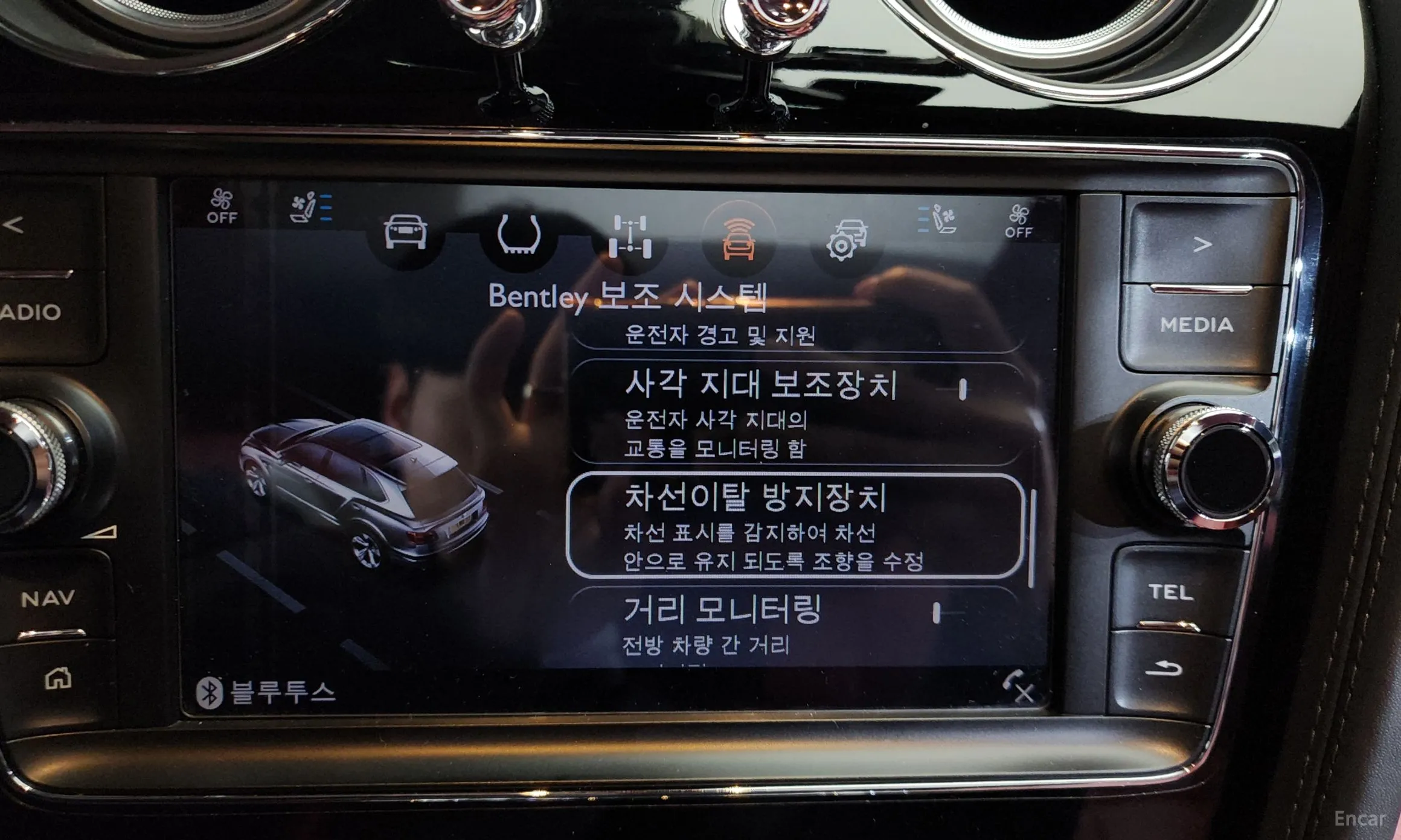 Bentley Bentayga превью 16