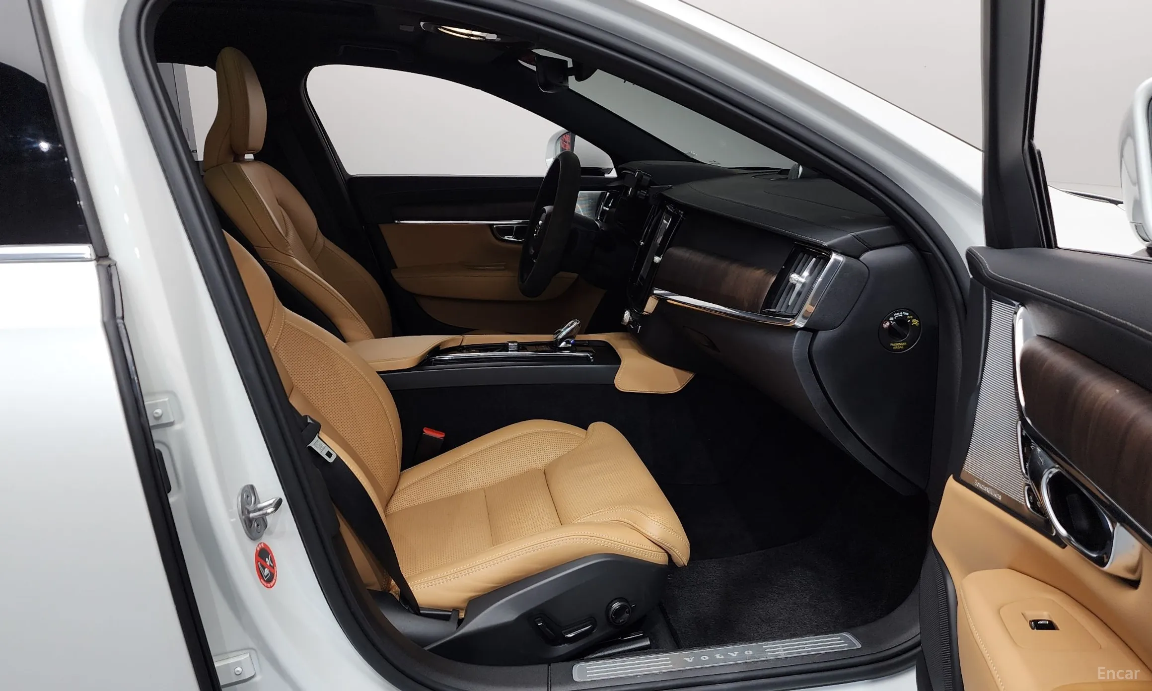 Volvo S90 превью 11