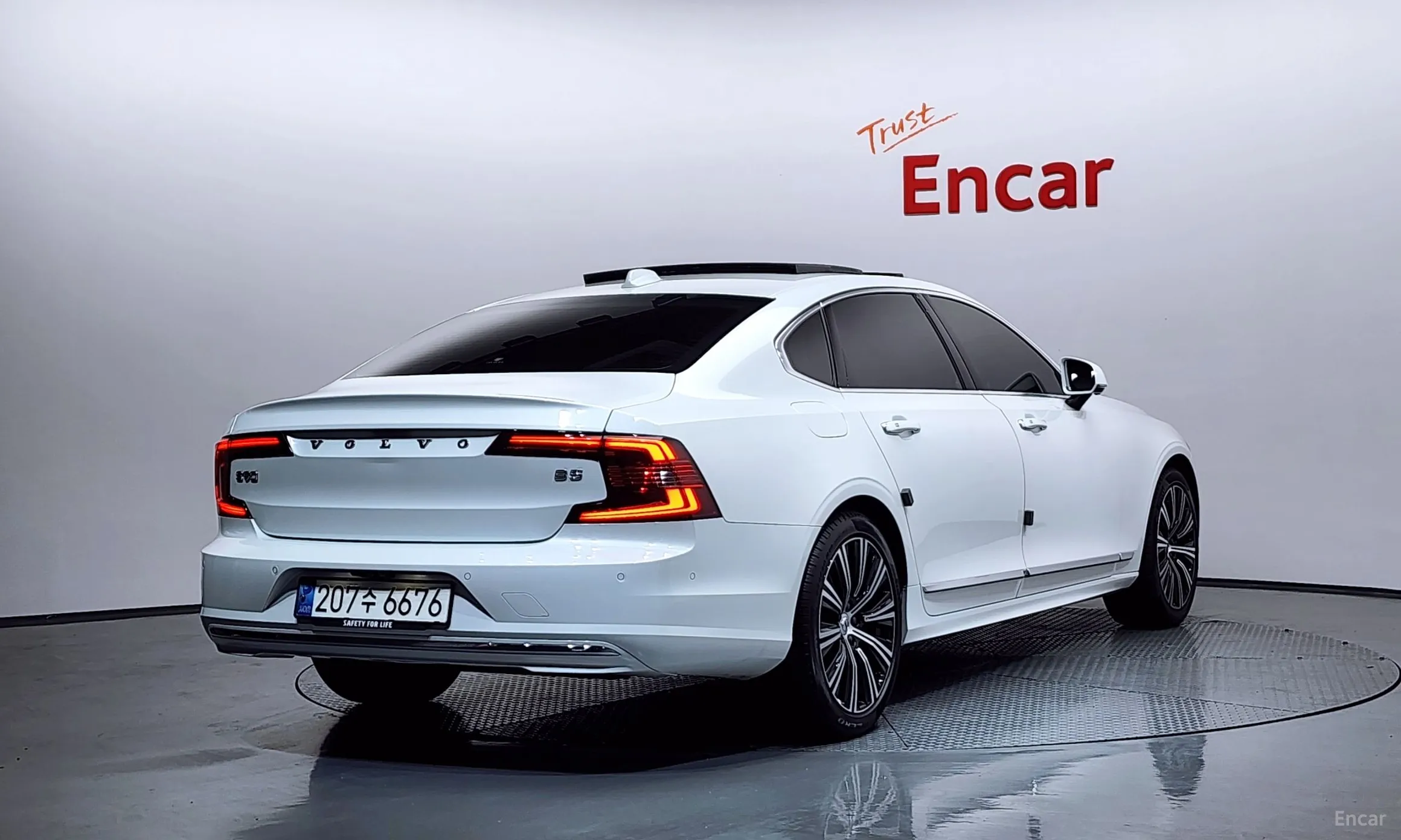 Volvo S90 превью 2