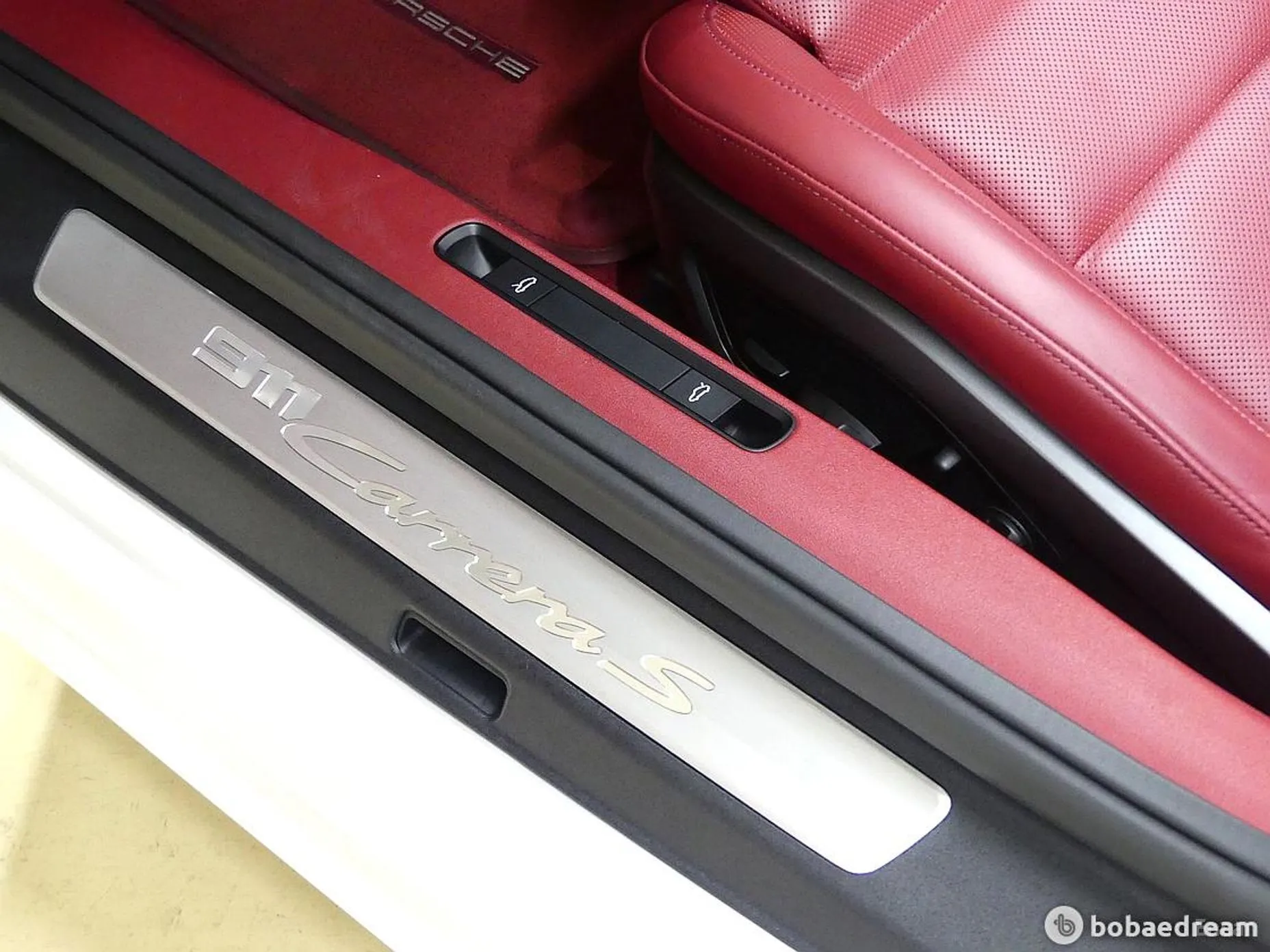 Porsche 911 (992) превью 11