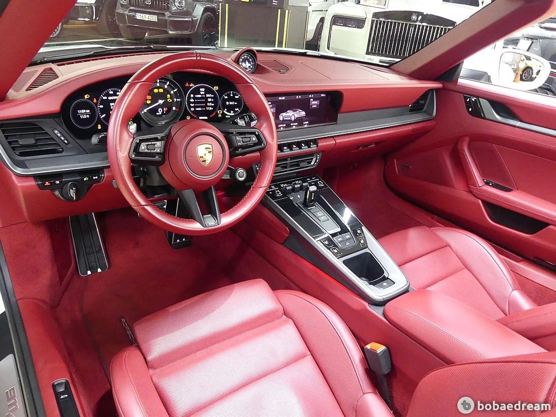 Porsche 911 (992) превью 4