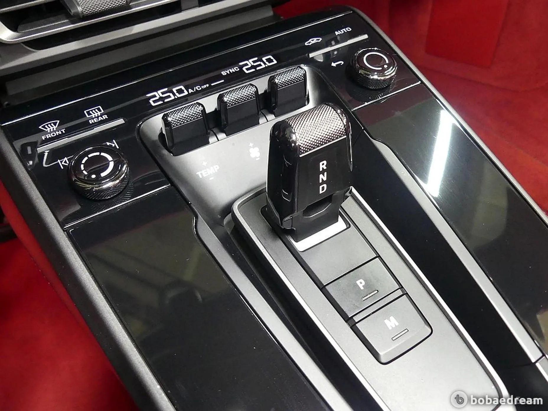 Porsche 911 (992) превью 7