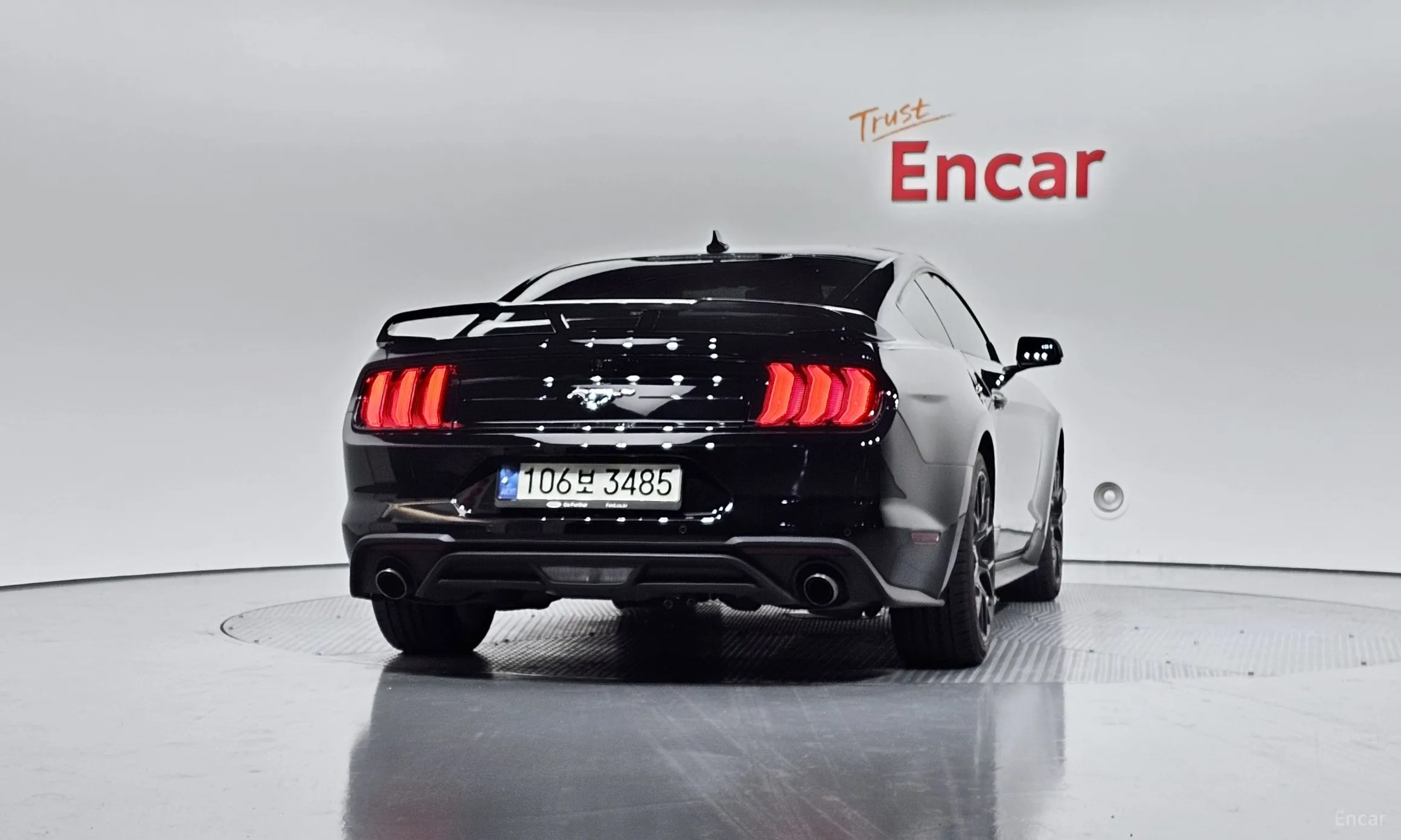 Ford Mustang превью 4
