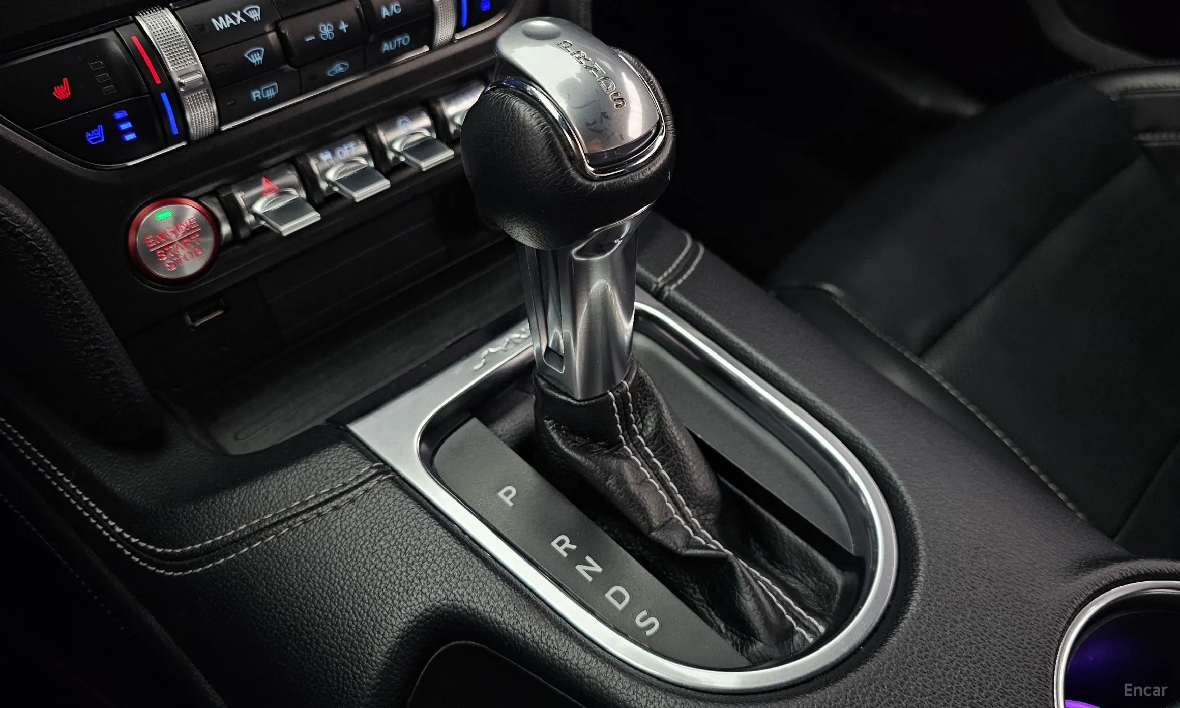 Ford Mustang превью 9
