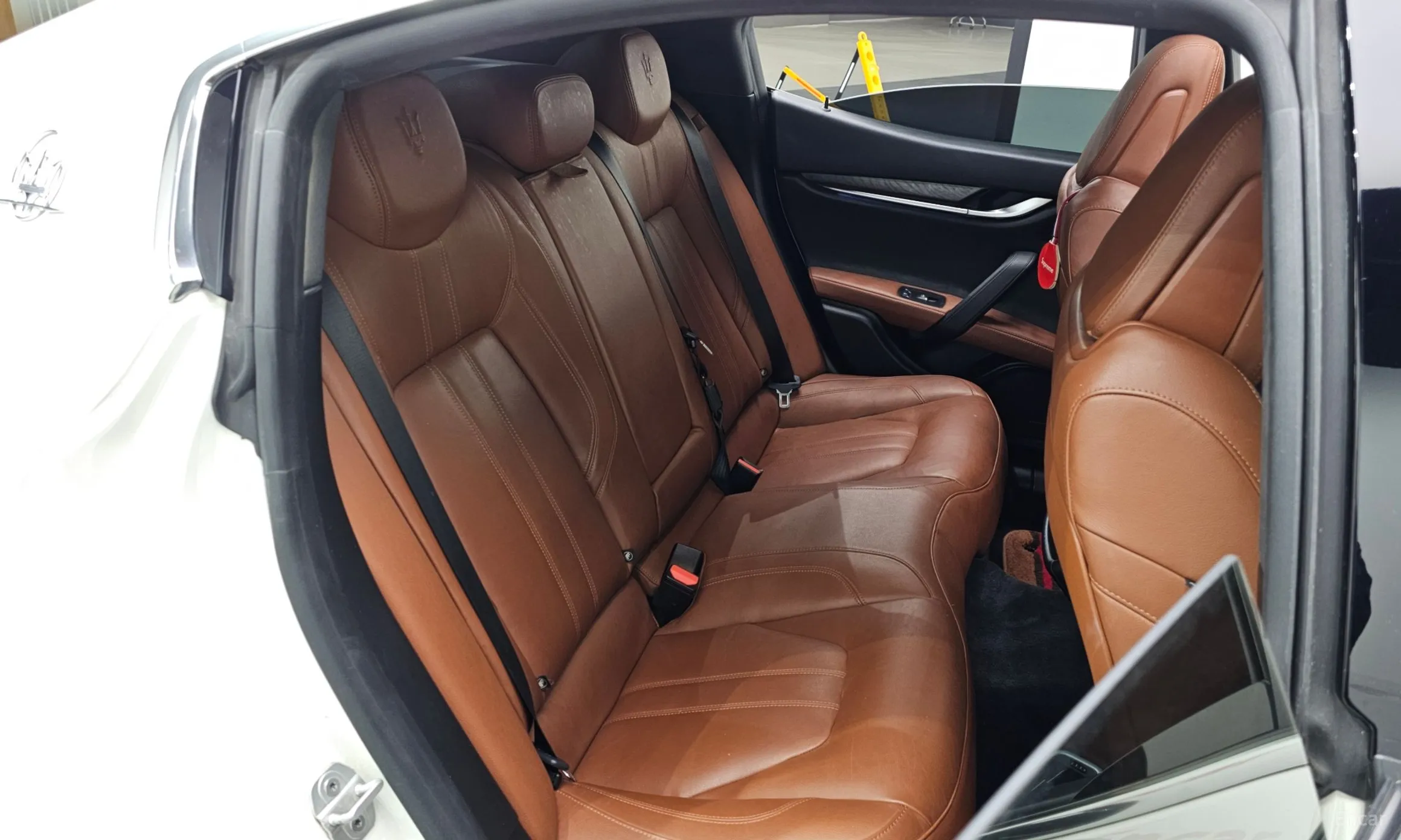 Maserati Ghibli превью 12