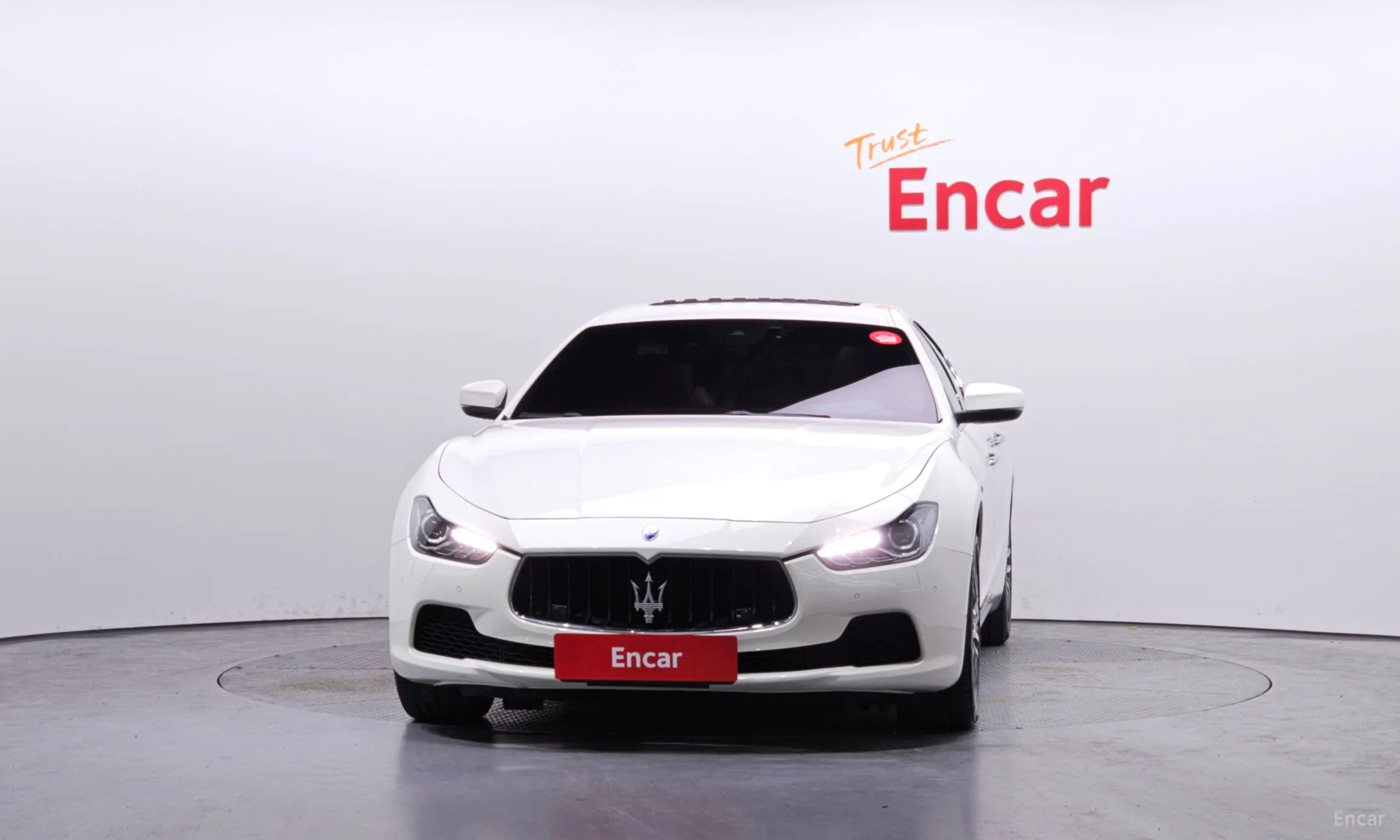 Maserati Ghibli превью 3
