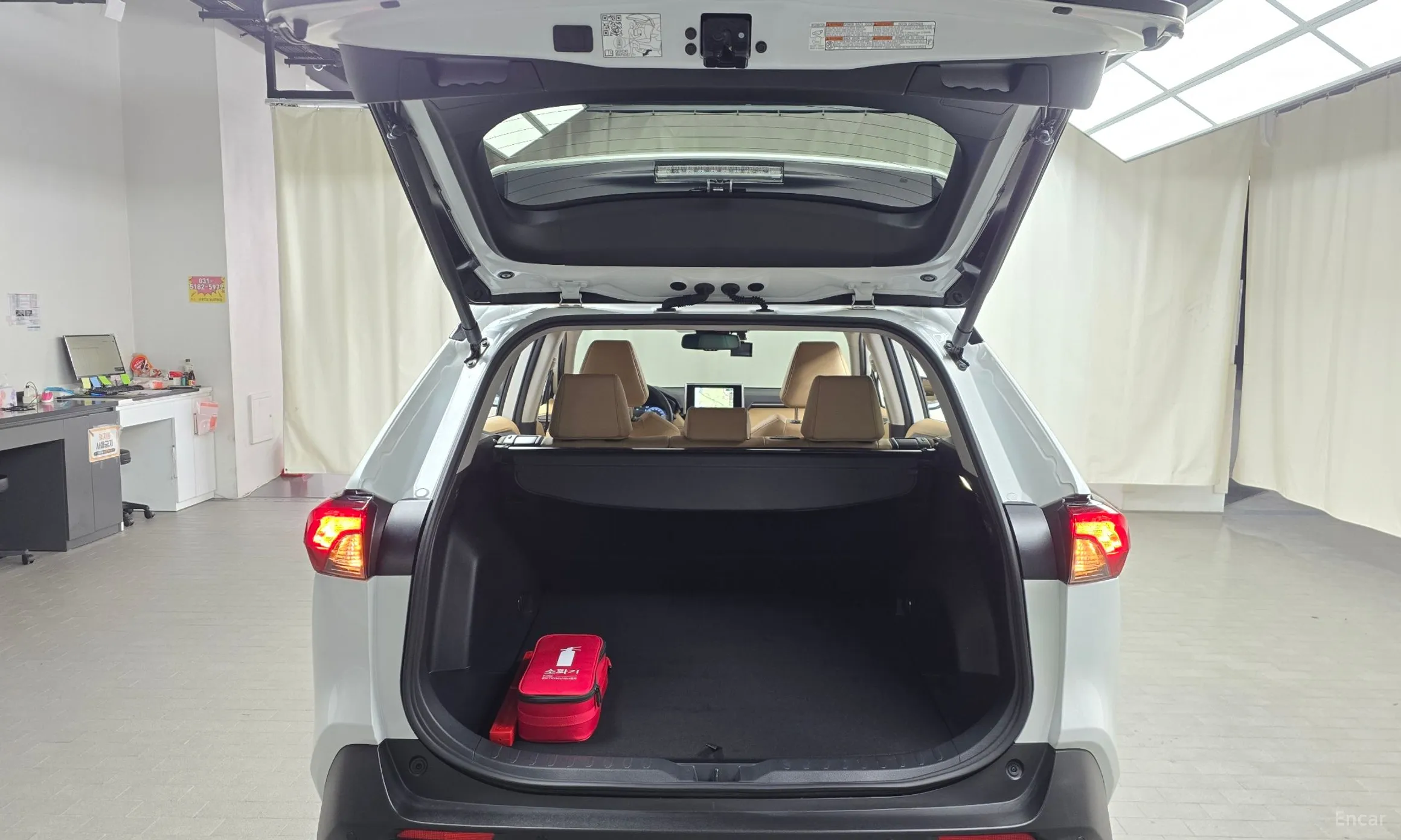 Toyota RAV4 5th Generation превью 20