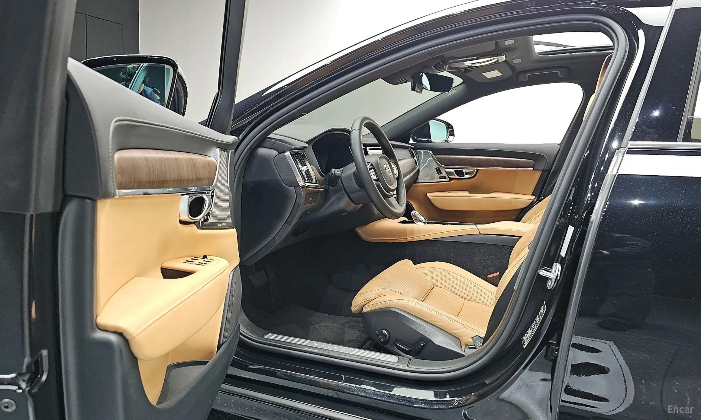 Volvo S90 превью 10