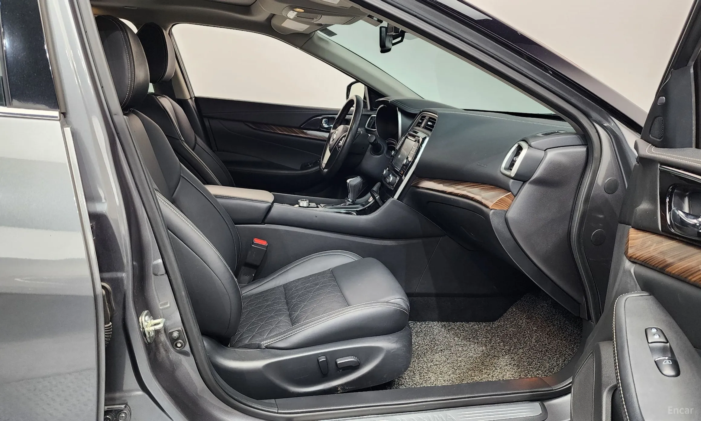 Nissan Maxima (A36) превью 10