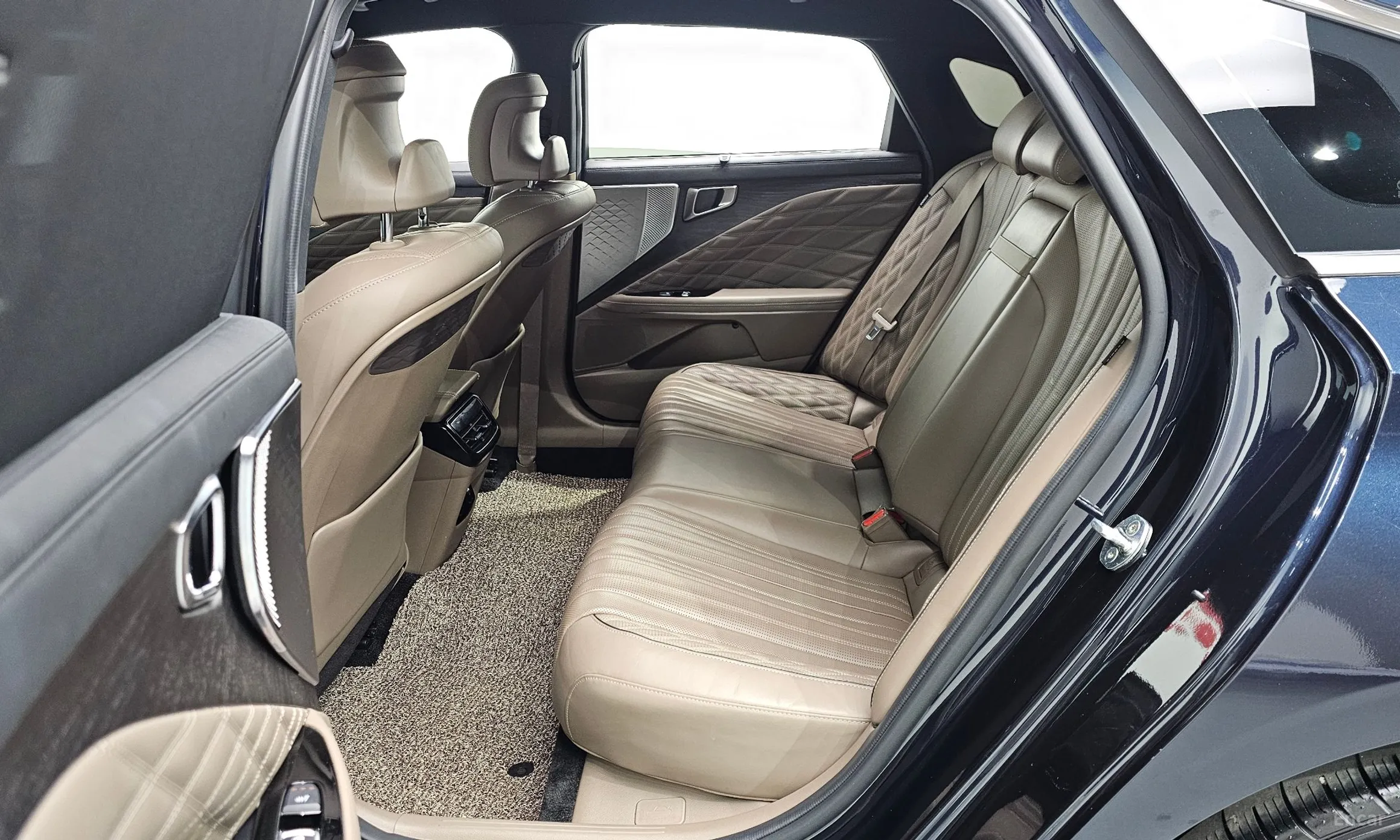 Kia K8 превью 12