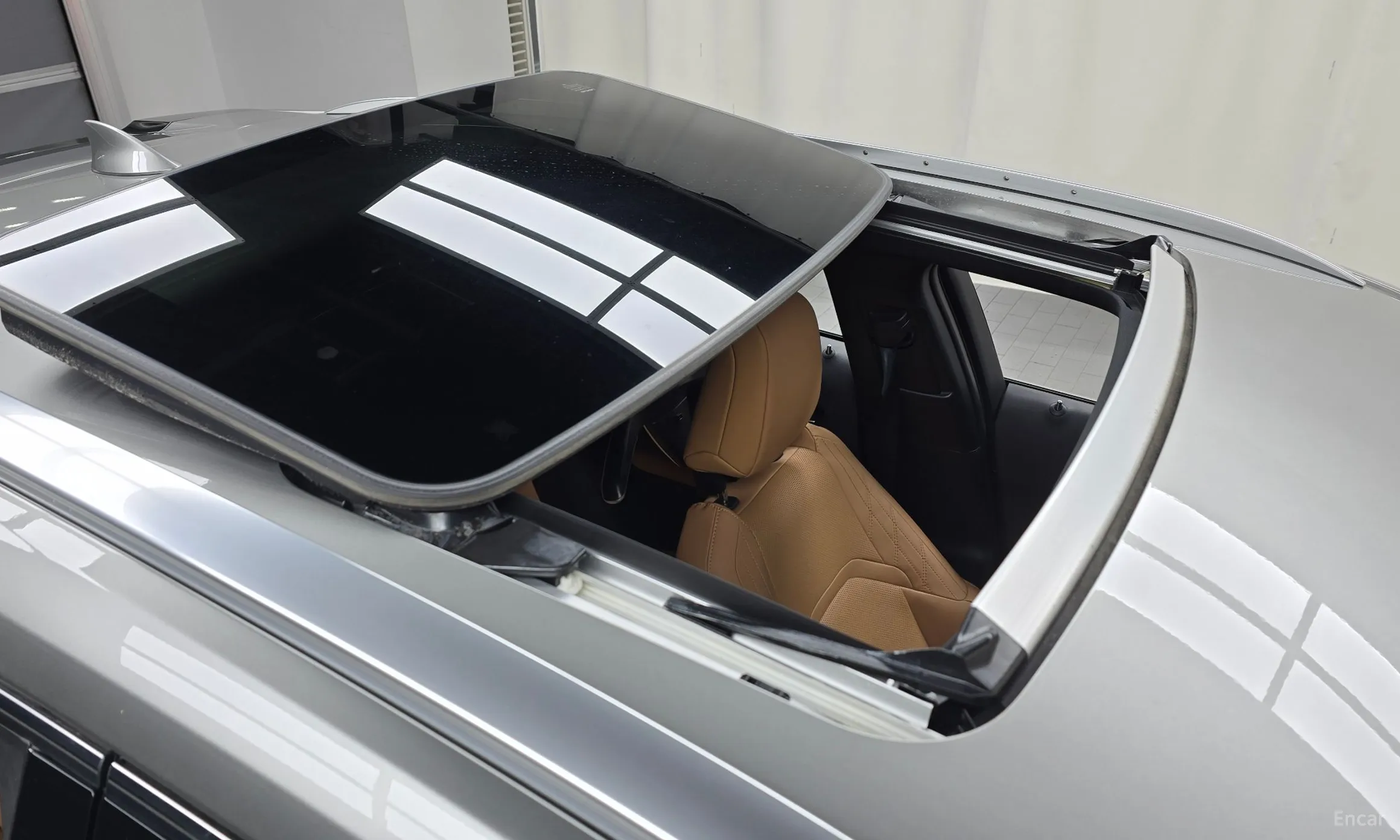 Lexus UX250h превью 19