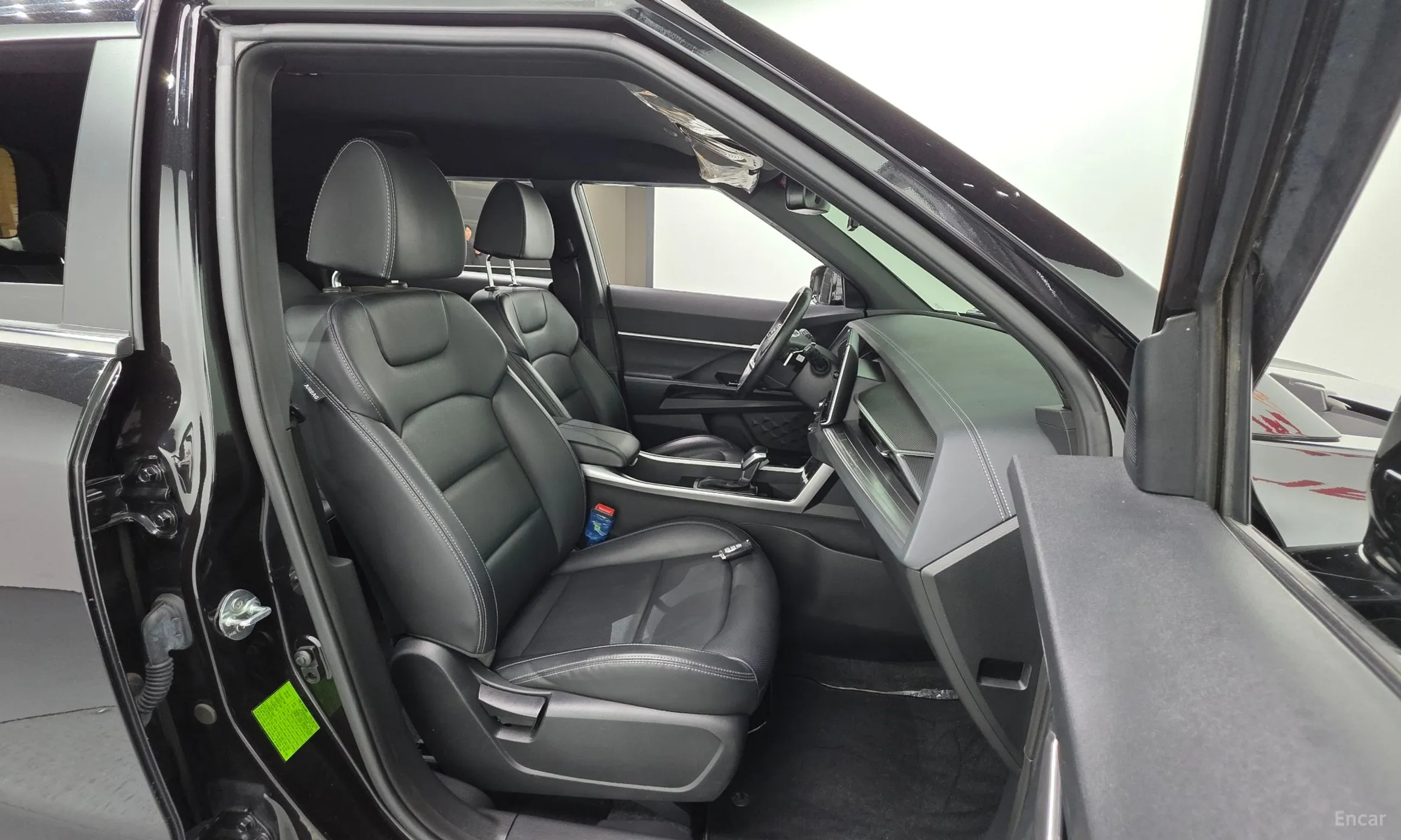 KG Mobility (SsangYong) Torres превью 10