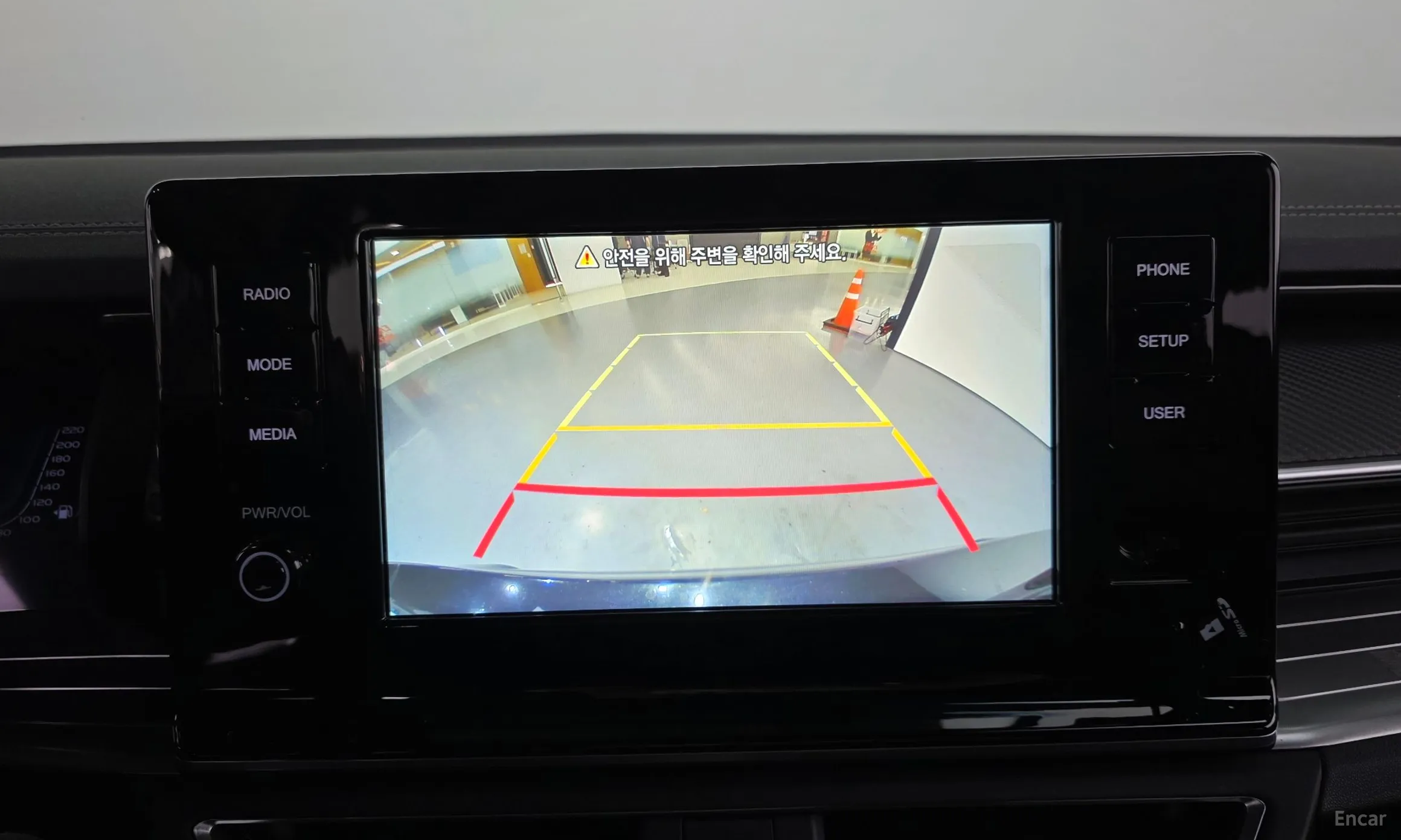 KG Mobility (SsangYong) Torres превью 16