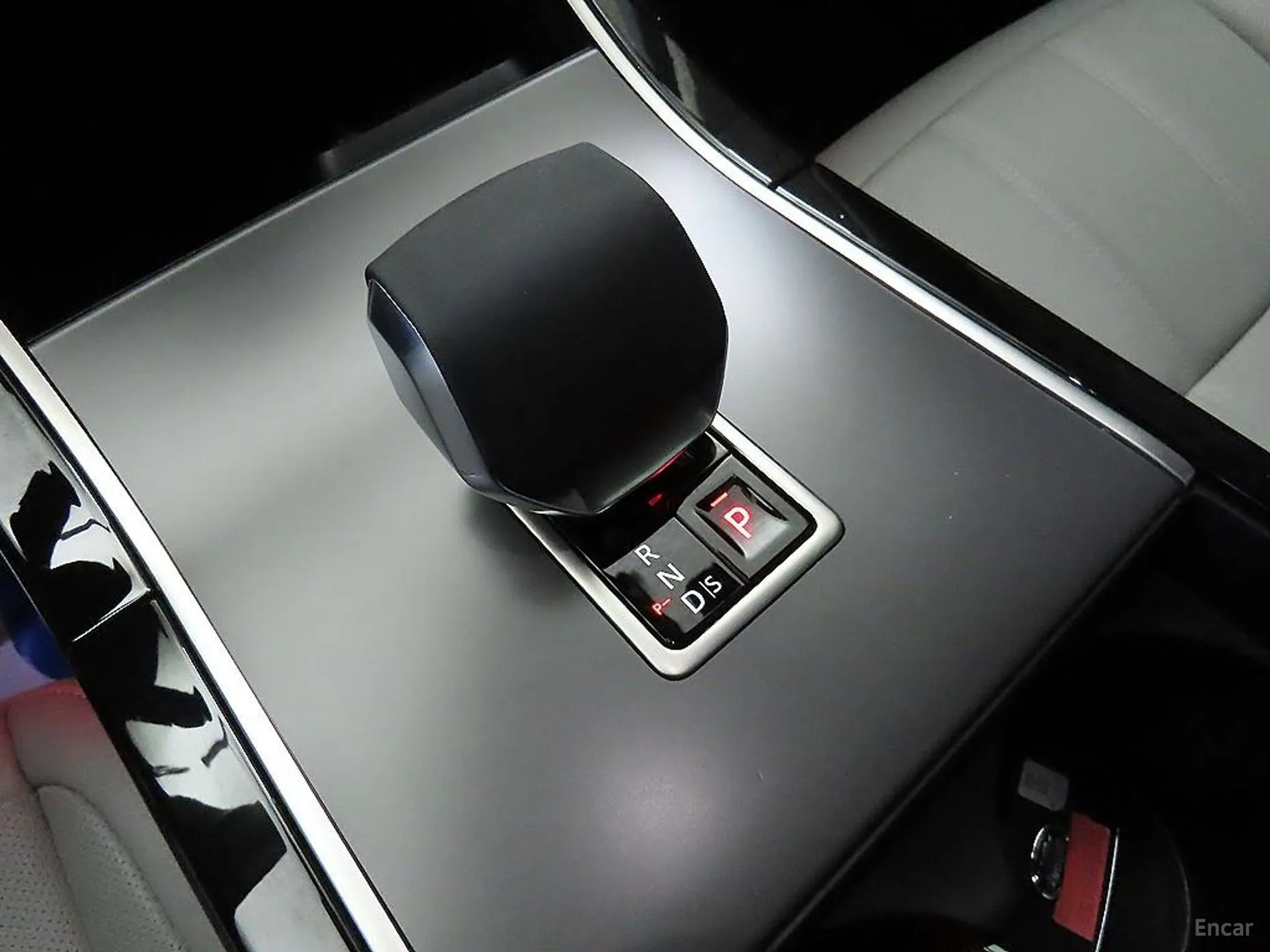 Land Rover Range Rover Evoque 2nd Generation превью 12