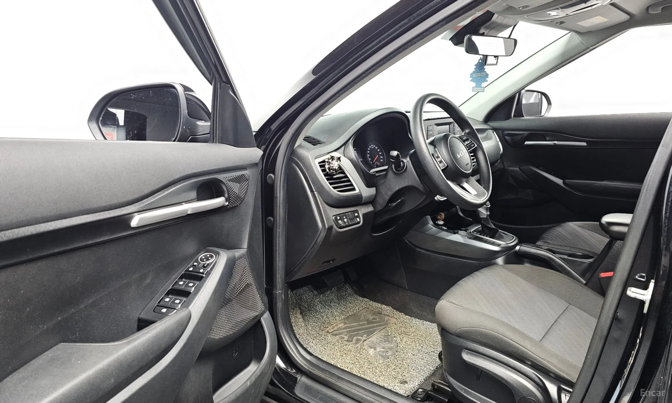 Kia Seltos превью 10