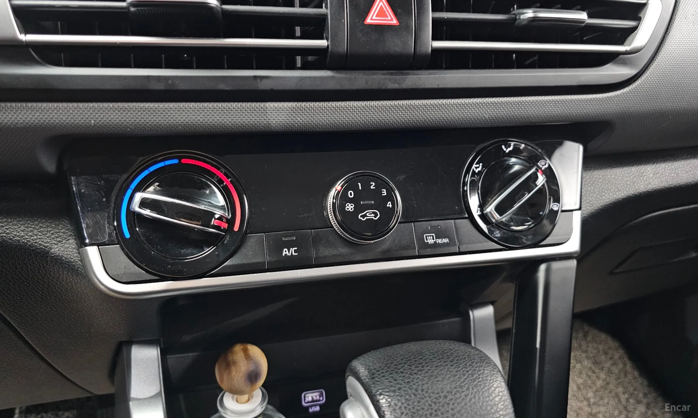 Kia Seltos превью 15