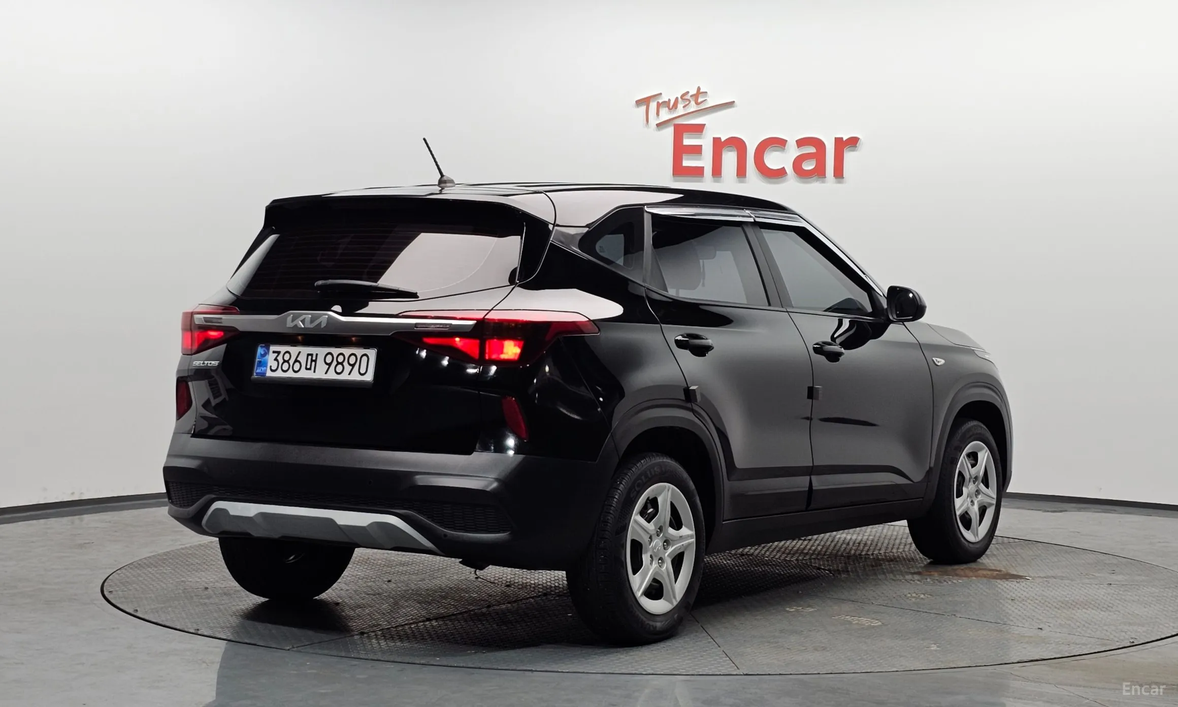 Kia Seltos превью 2