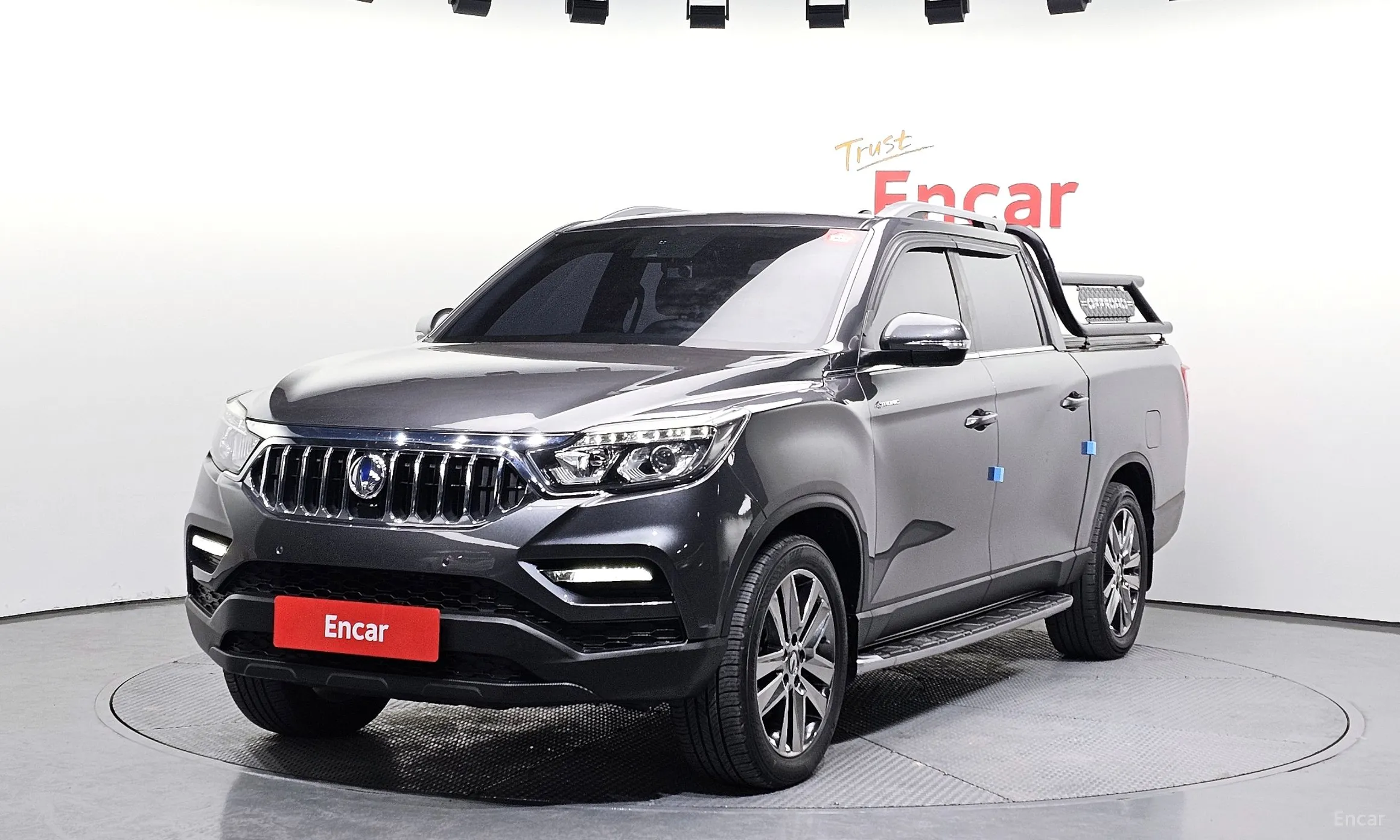 Rexton Sports Khan