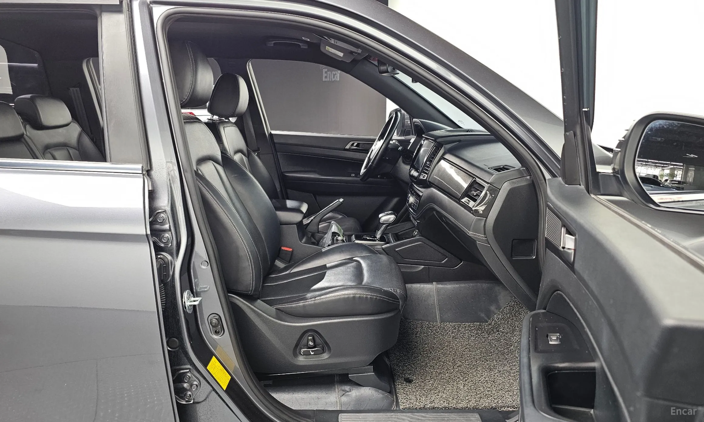 KG Mobility (SsangYong) Rexton Sports Khan превью 12