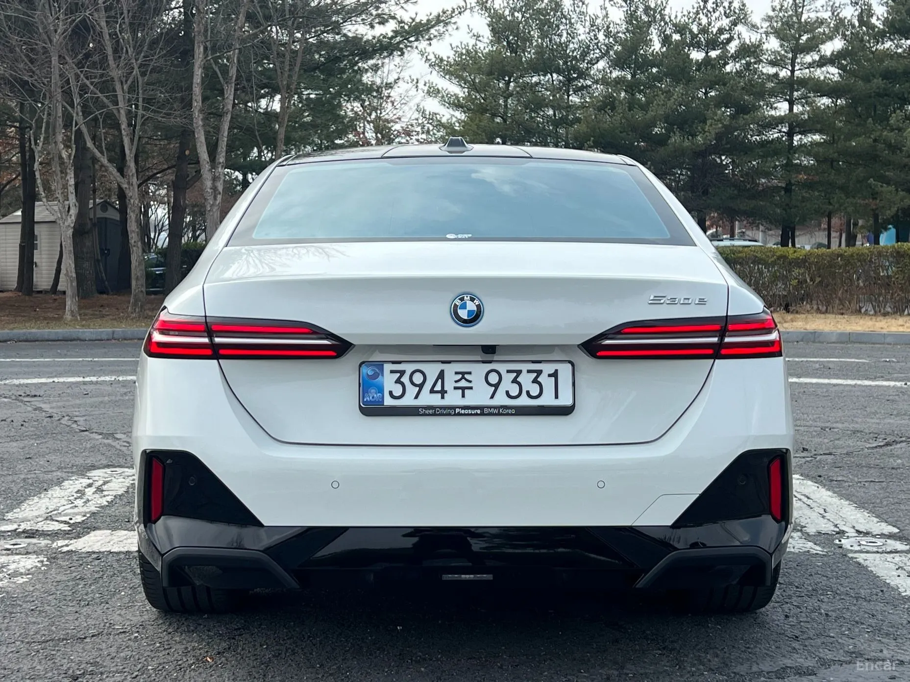 BMW 5 Series (G60) превью 6