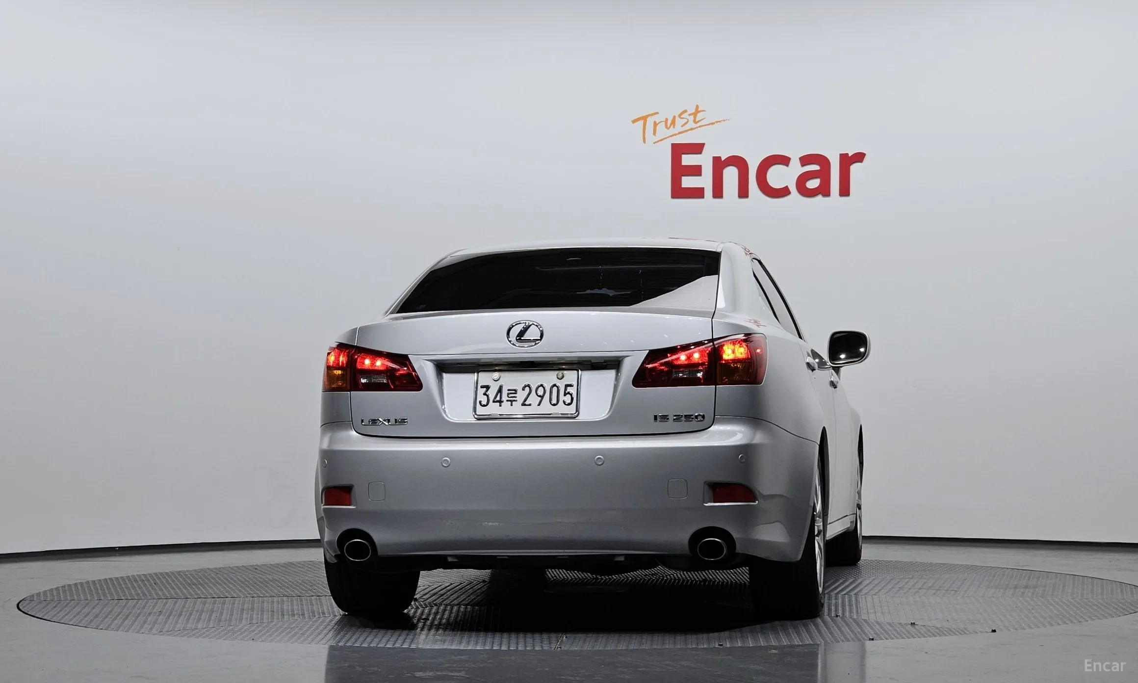 Lexus IS250 превью 4