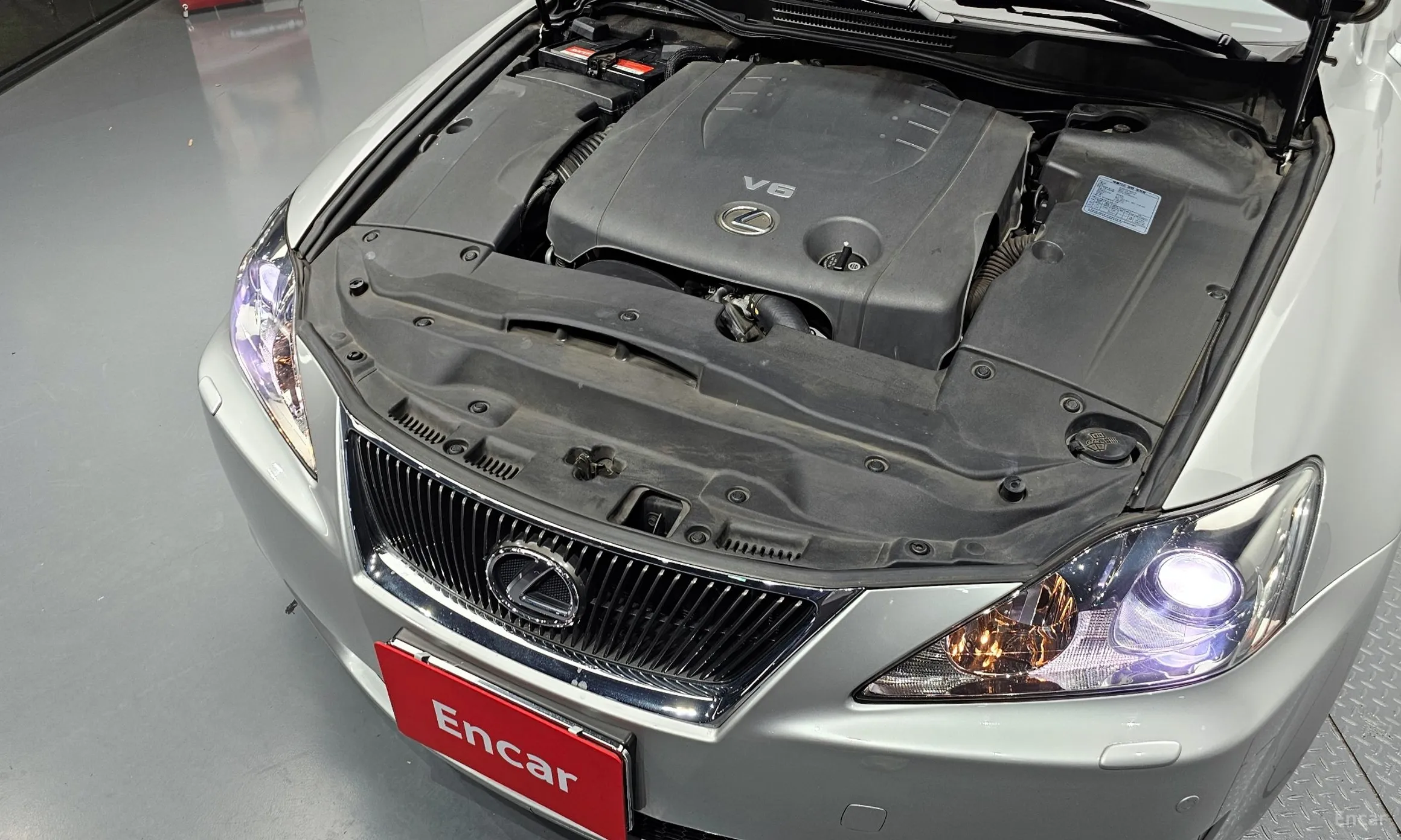 Lexus IS250 превью 6