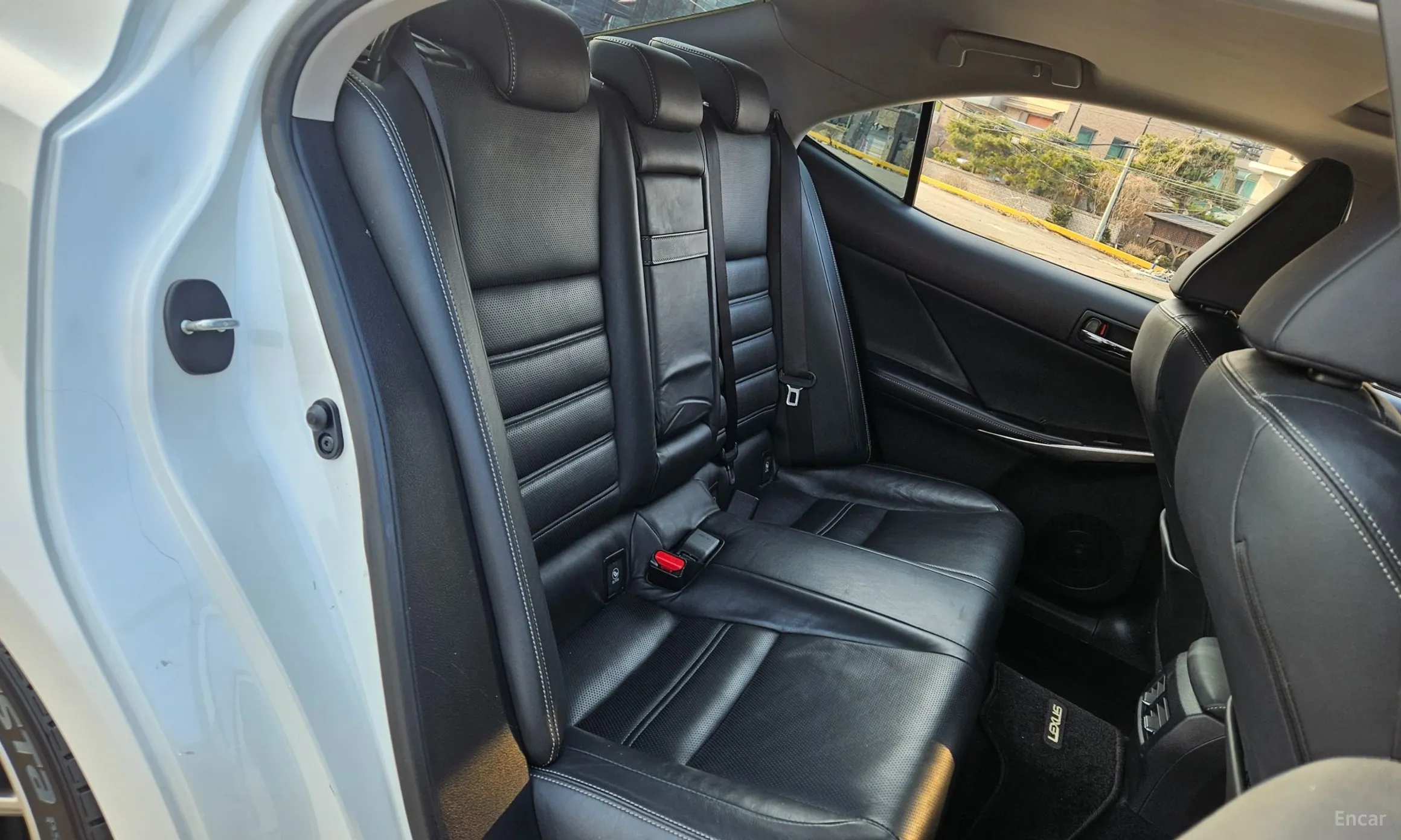 Lexus New IS250 превью 12